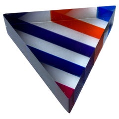 Vasa Velizar Mihich sculpture abstraite triangle multicolore signée.