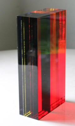 Escultura acrílica rectangular Vasa Velizar Mihich