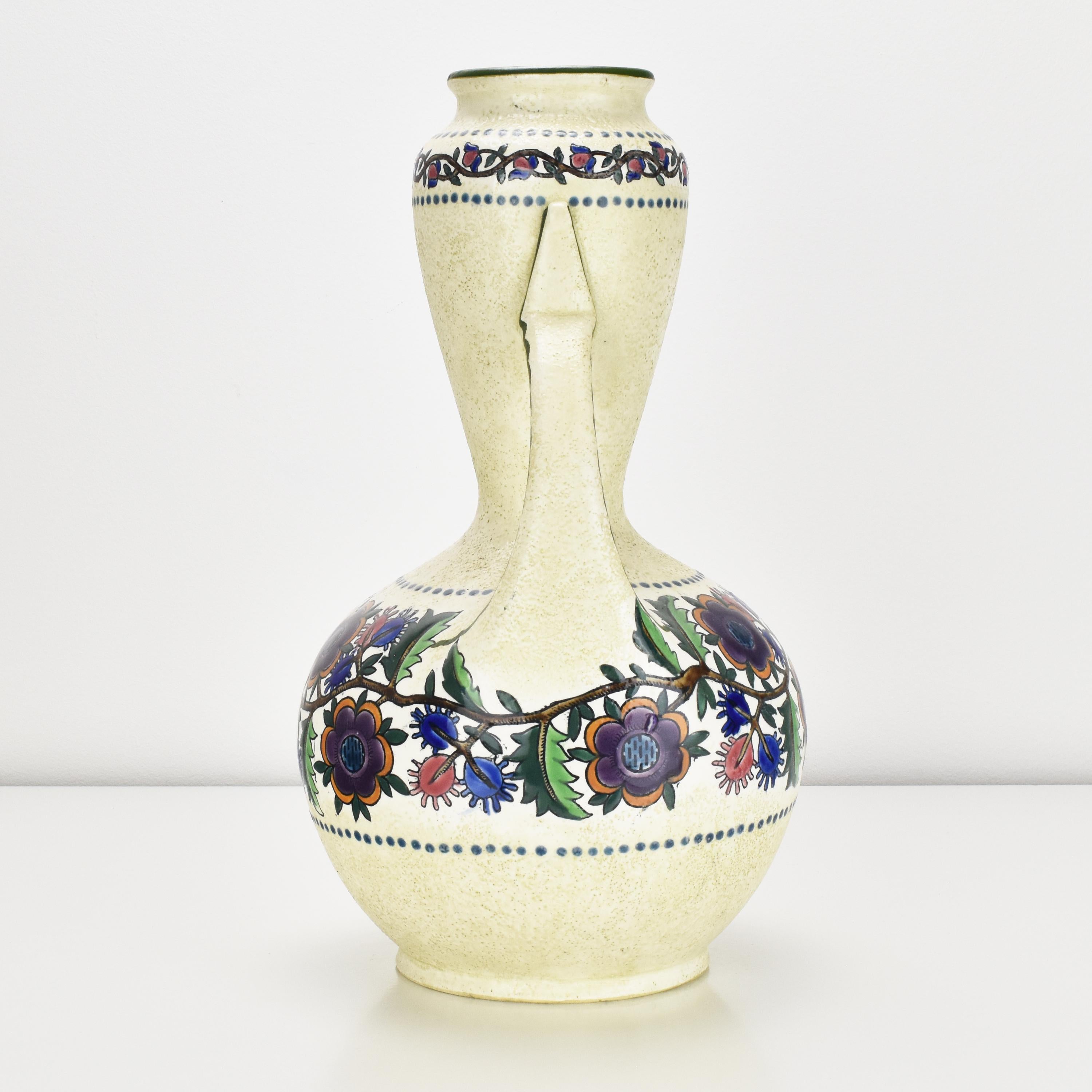 Sécession viennoise Vase Amphora Autriche Art Nouveau Bohemia Teplitz Ceramics Secessionist en vente