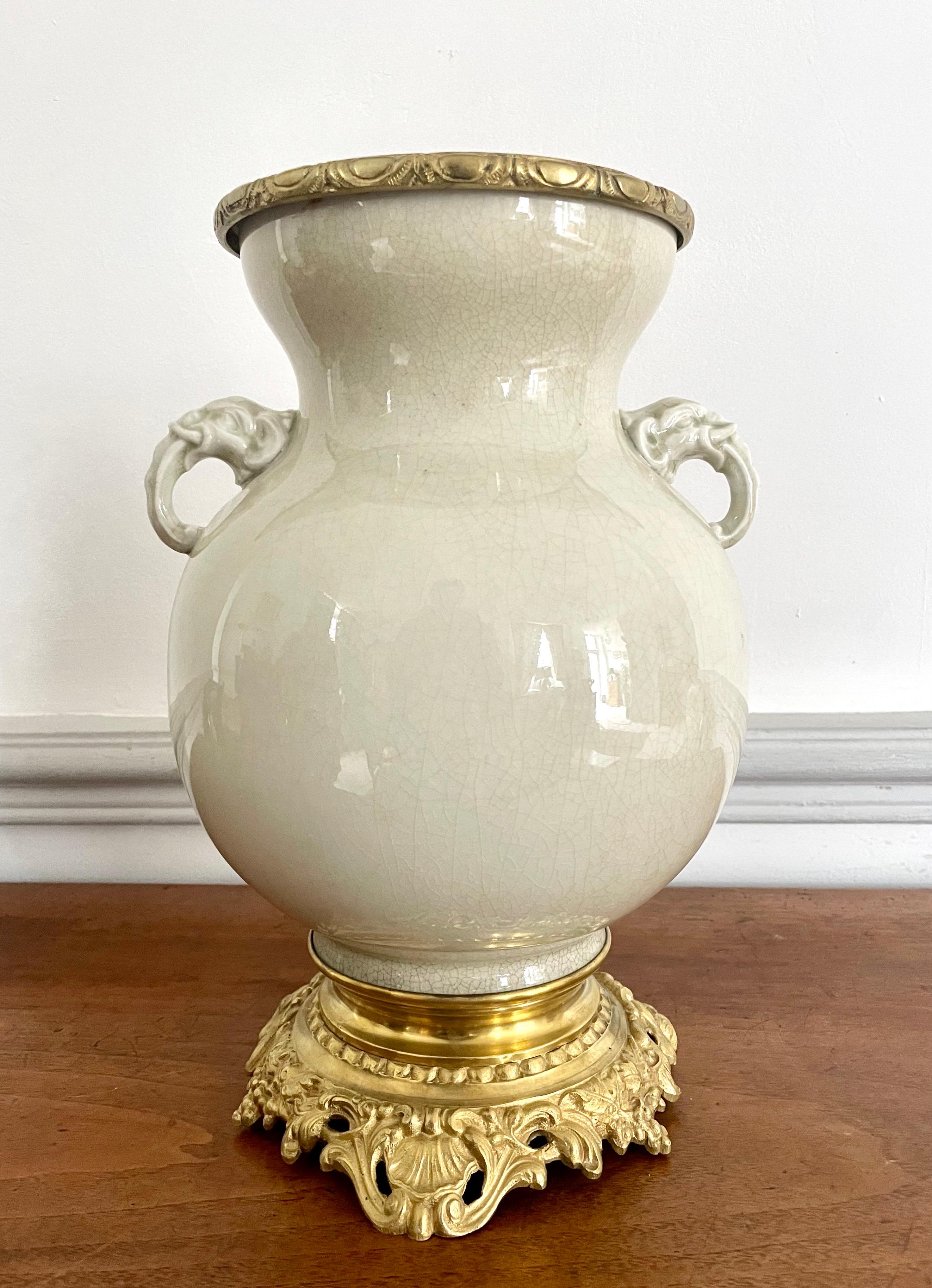Vase and Lamp Cracked Glazed Chinese Porcelain White Ivory, Qing, China 19th C For Sale 1