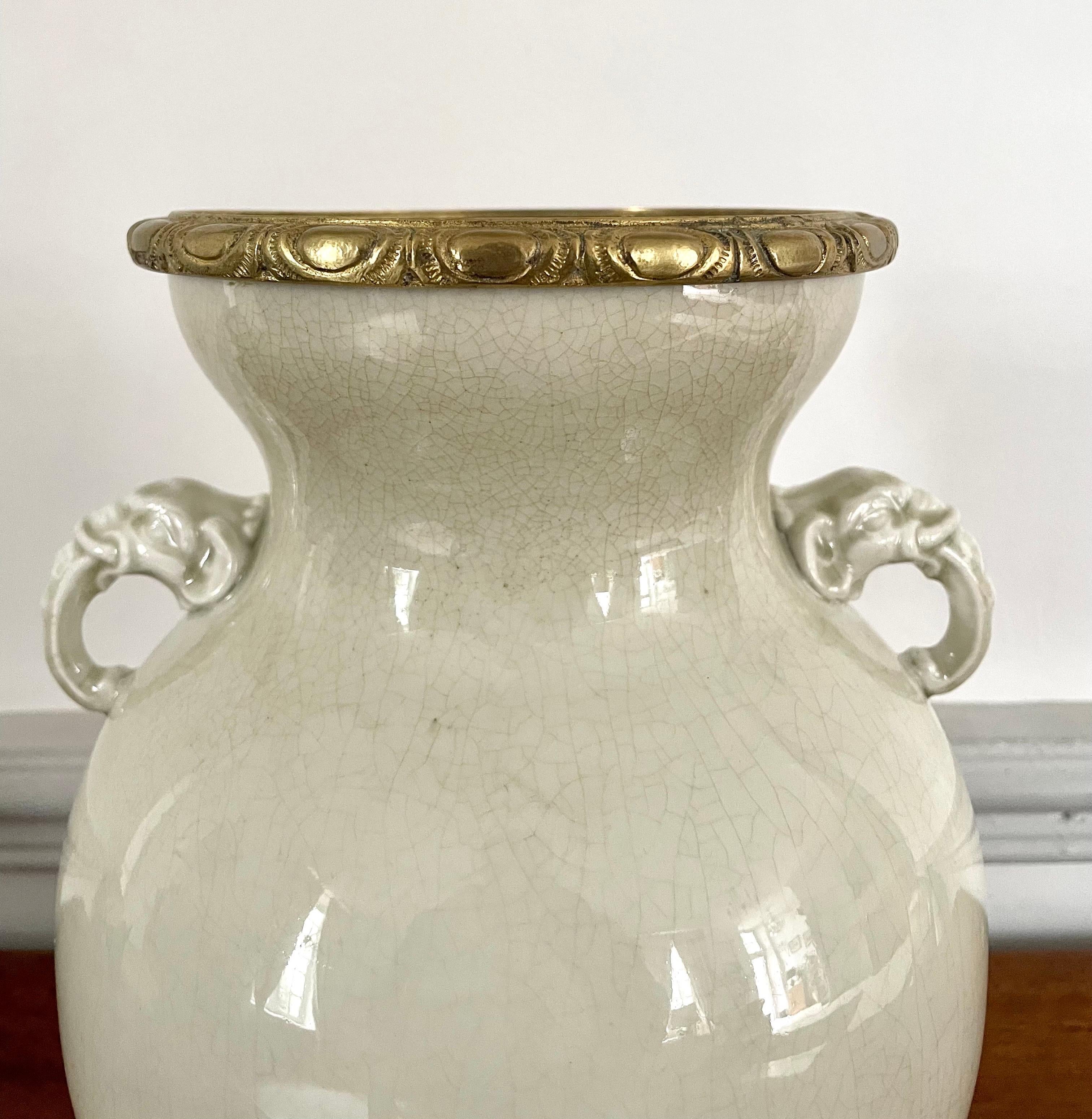 Vase and Lamp Cracked Glazed Chinese Porcelain White Ivory, Qing, China 19th C For Sale 2