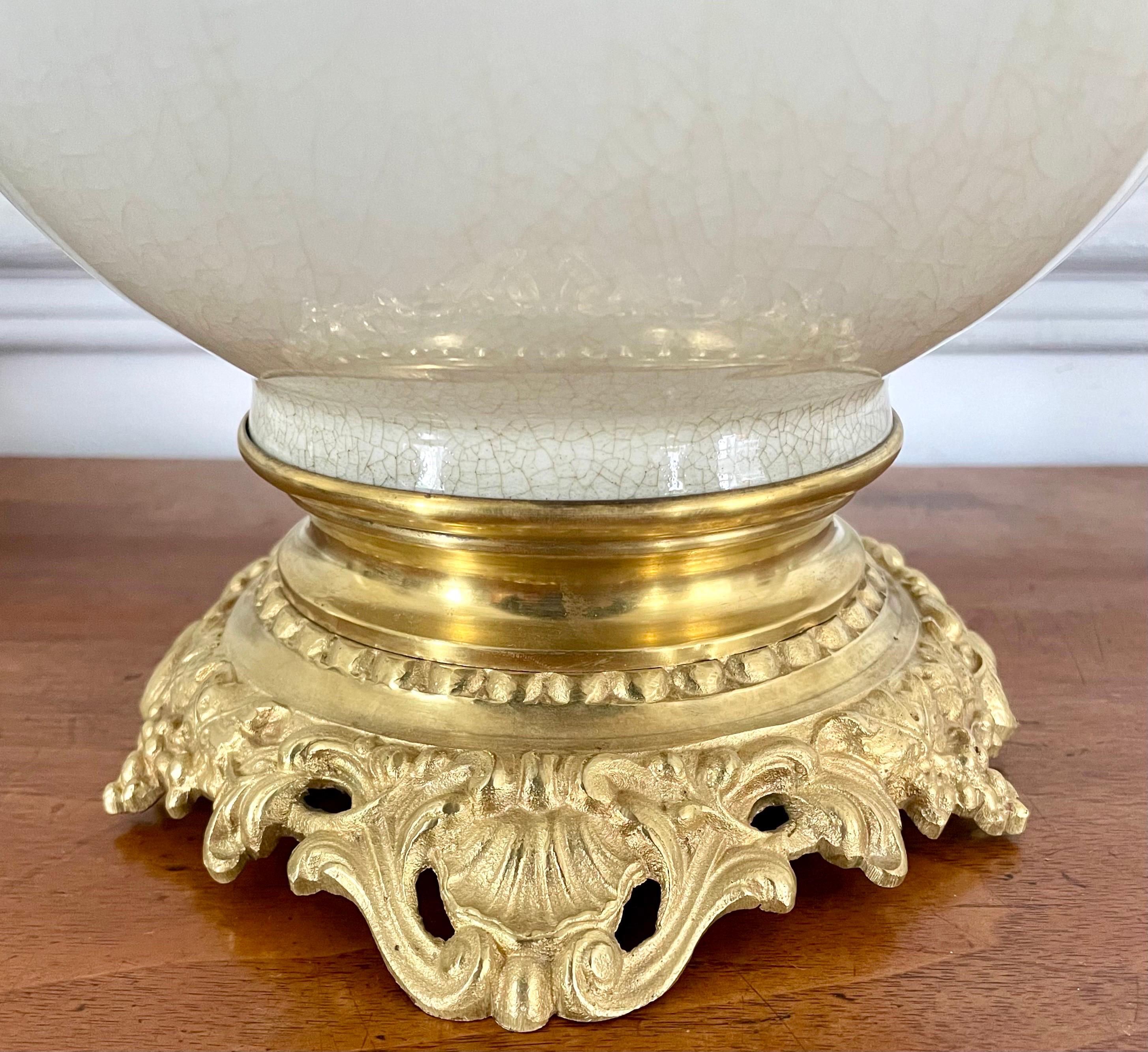 Vase and Lamp Cracked Glazed Chinese Porcelain White Ivory, Qing, China 19th C For Sale 3