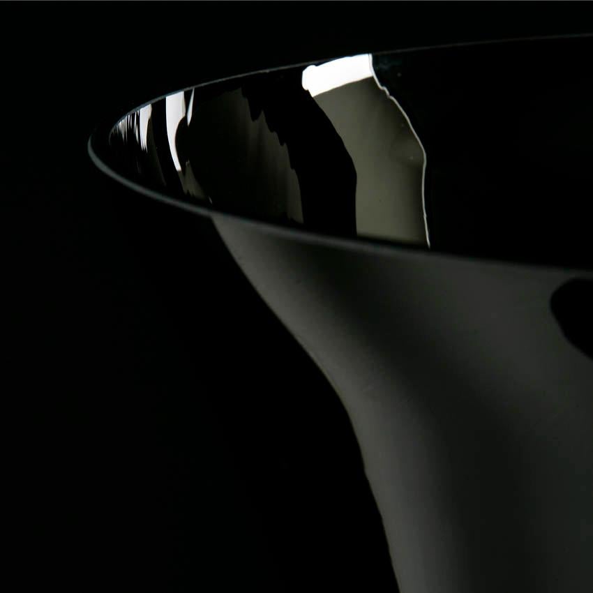Vase Annalisa:: Schwarz und klare Farbe:: aus Glas:: Italien (Italienisch) im Angebot