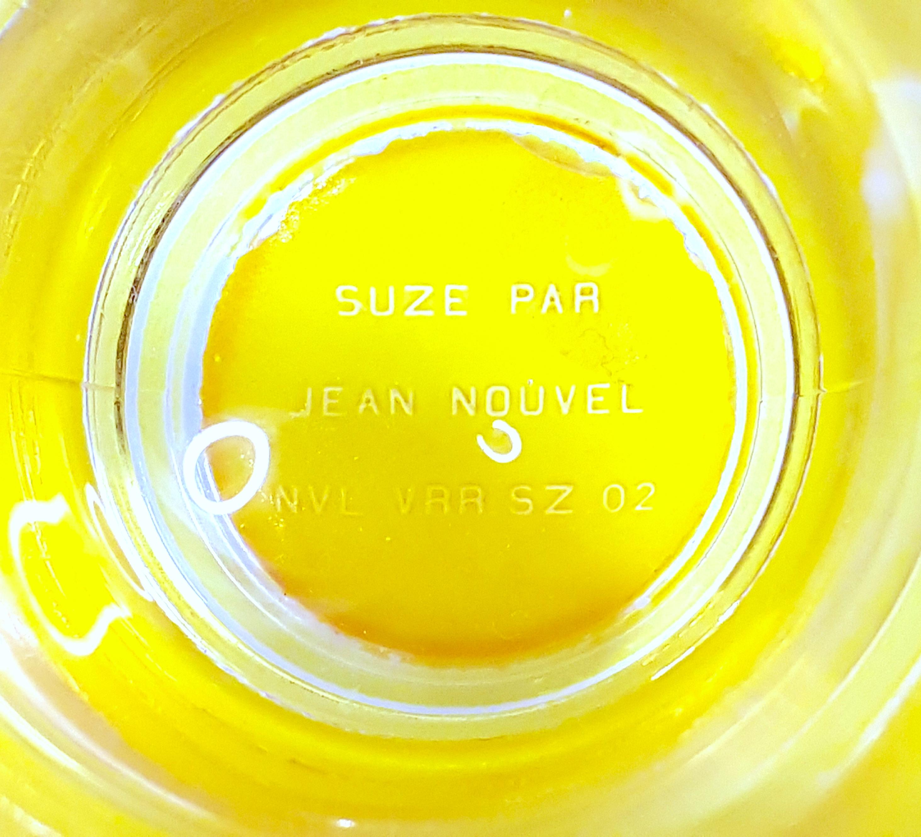 Vase in limitierter Auflage, AperitifGlas, JeanNouvel 2002, signiert für French LiqueurSuze (Grau) im Angebot