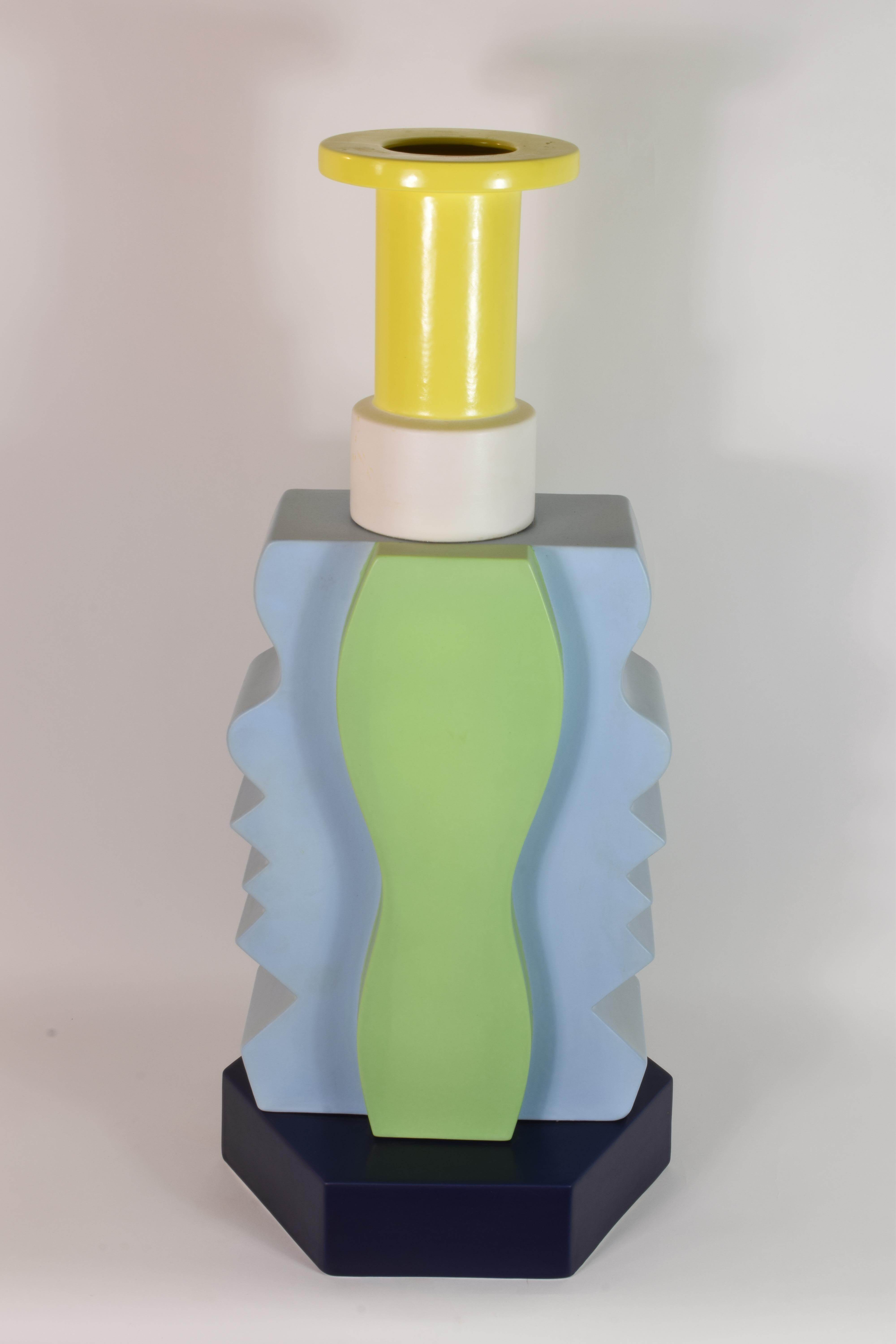 Céramique Vase d'art. « 6000 », design Ettore Sottsass, production Bitossi, Italie 1991 en vente