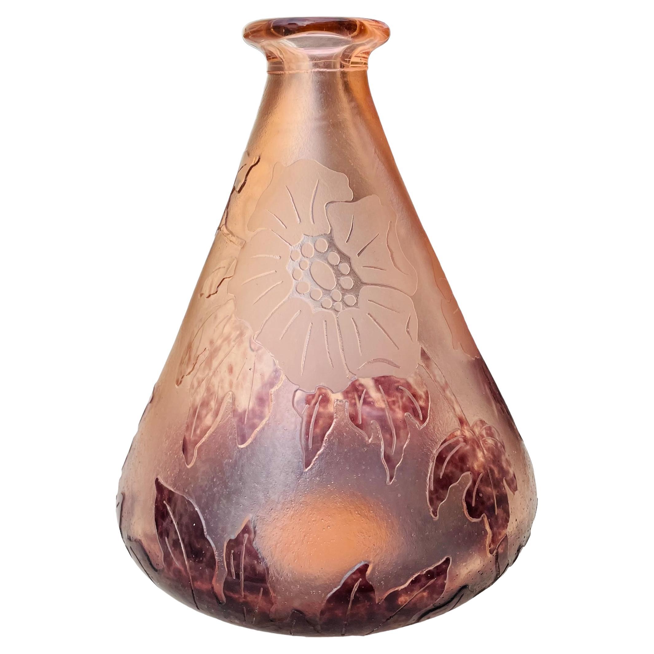 Art Deco Glass Vase by Charles Schneider, Le Verre Français 1930 For Sale