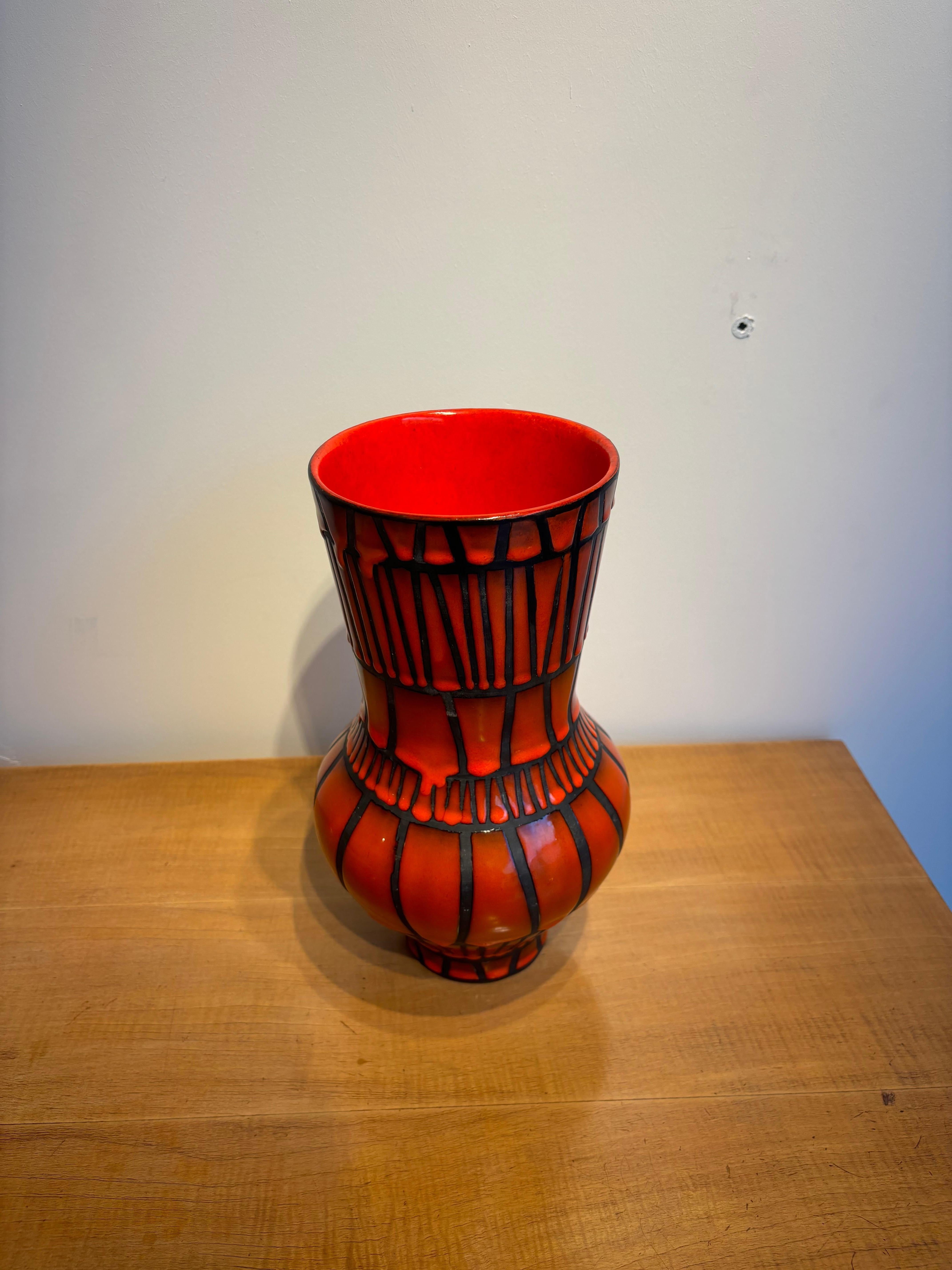 Vase balustre par Roger Capron (Moderne der Mitte des Jahrhunderts) im Angebot