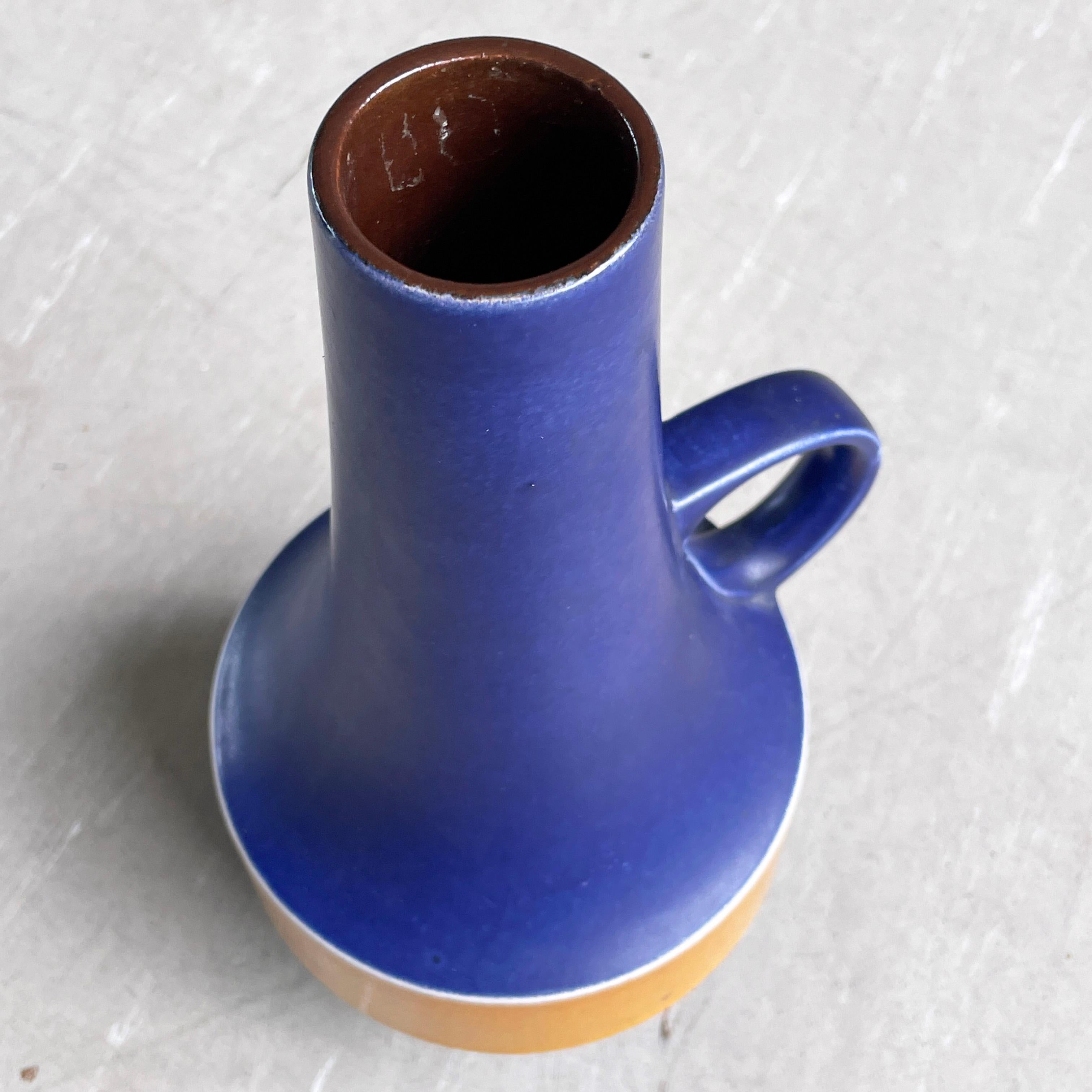 Metà XX secolo Vaso blau/gelb in vendita