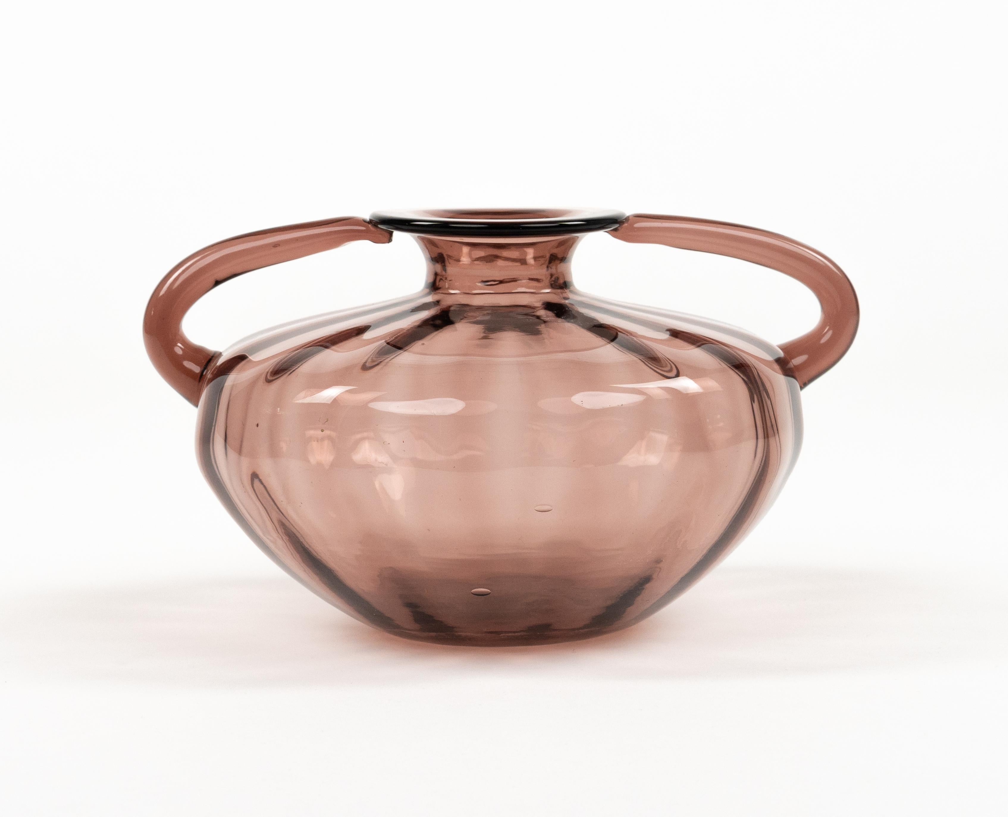 Vase soufflé avec poignées de style Vittorio Zecchin, Italie, années 1940 en vente 7
