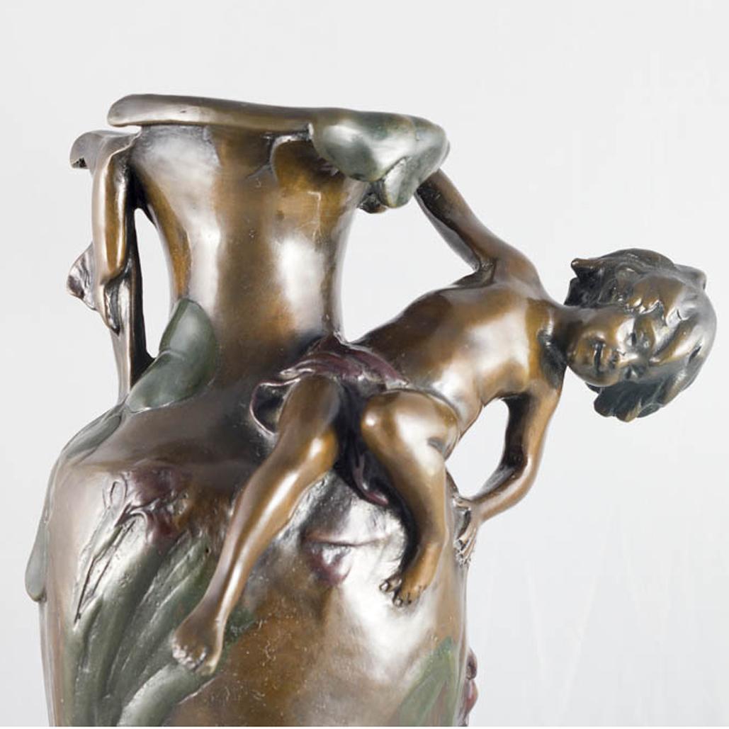 Vase Bronze Art Nouveau In Good Condition For Sale In Berlin, DE