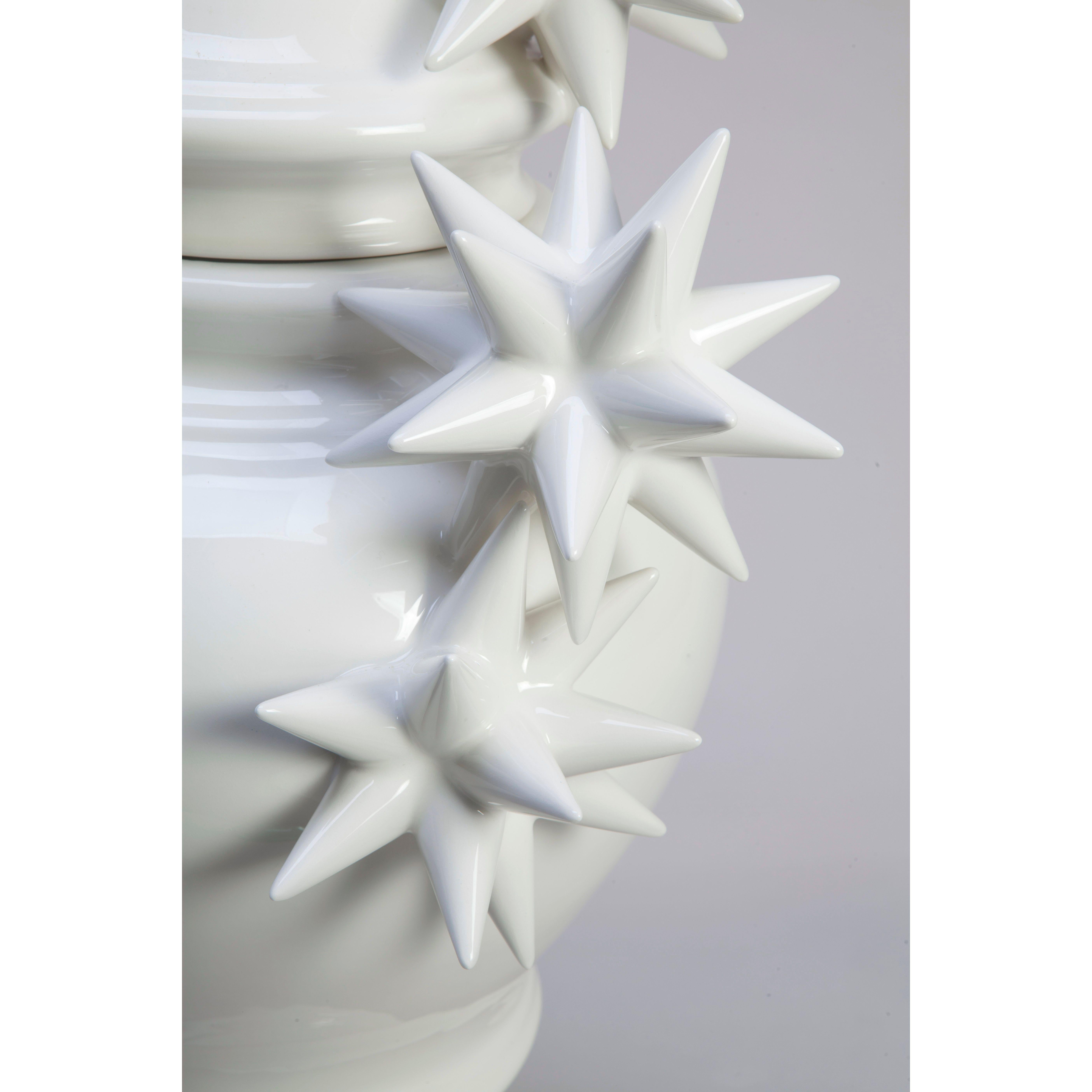 Italiano Vaso grande in ceramica bianca di Andrea Salvatori 21st Century Contemporary in vendita