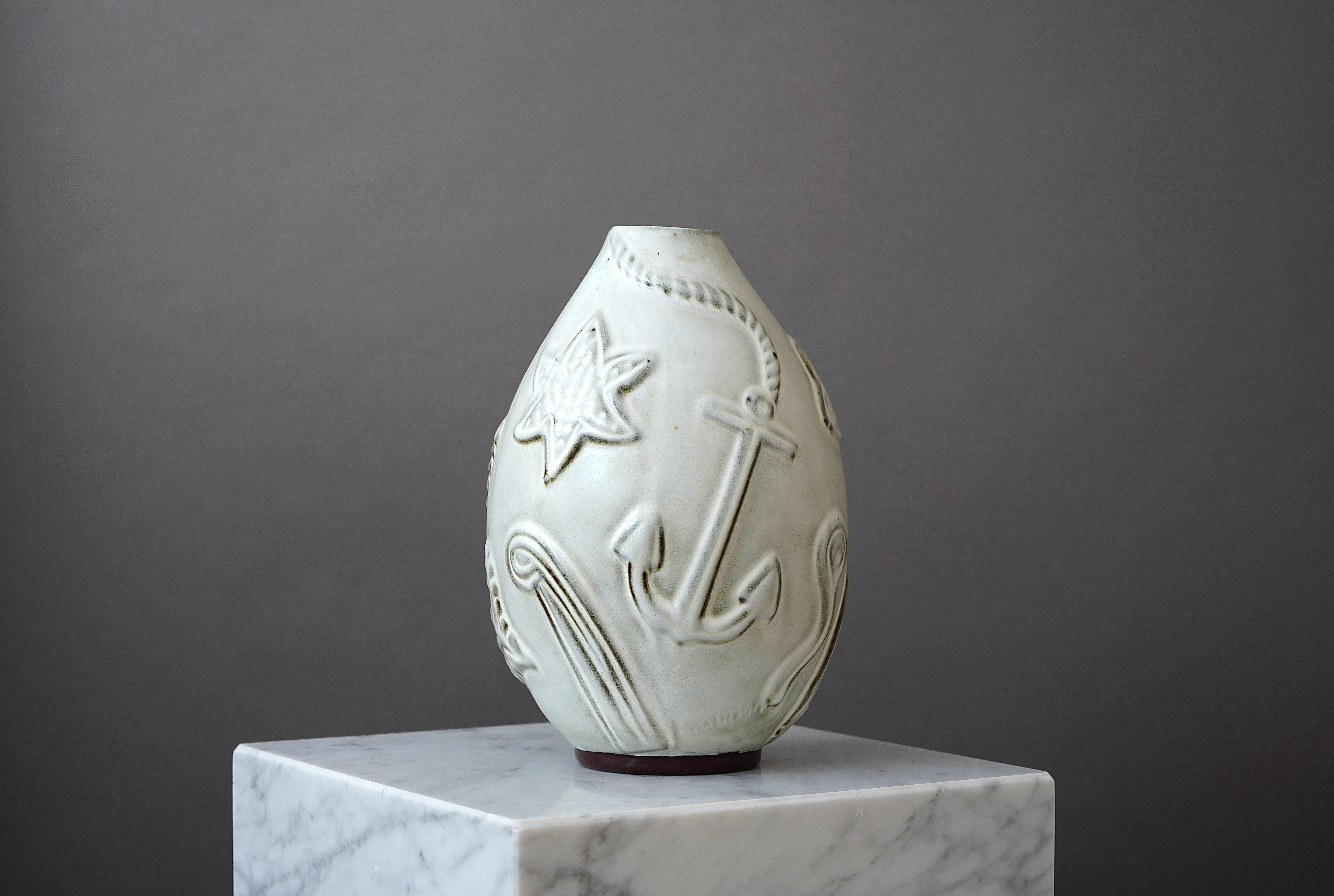 Ceramic Vase by Anna-Lisa Thomson. Gefle / Upsala Ekeby, Sweden, 1930s For Sale