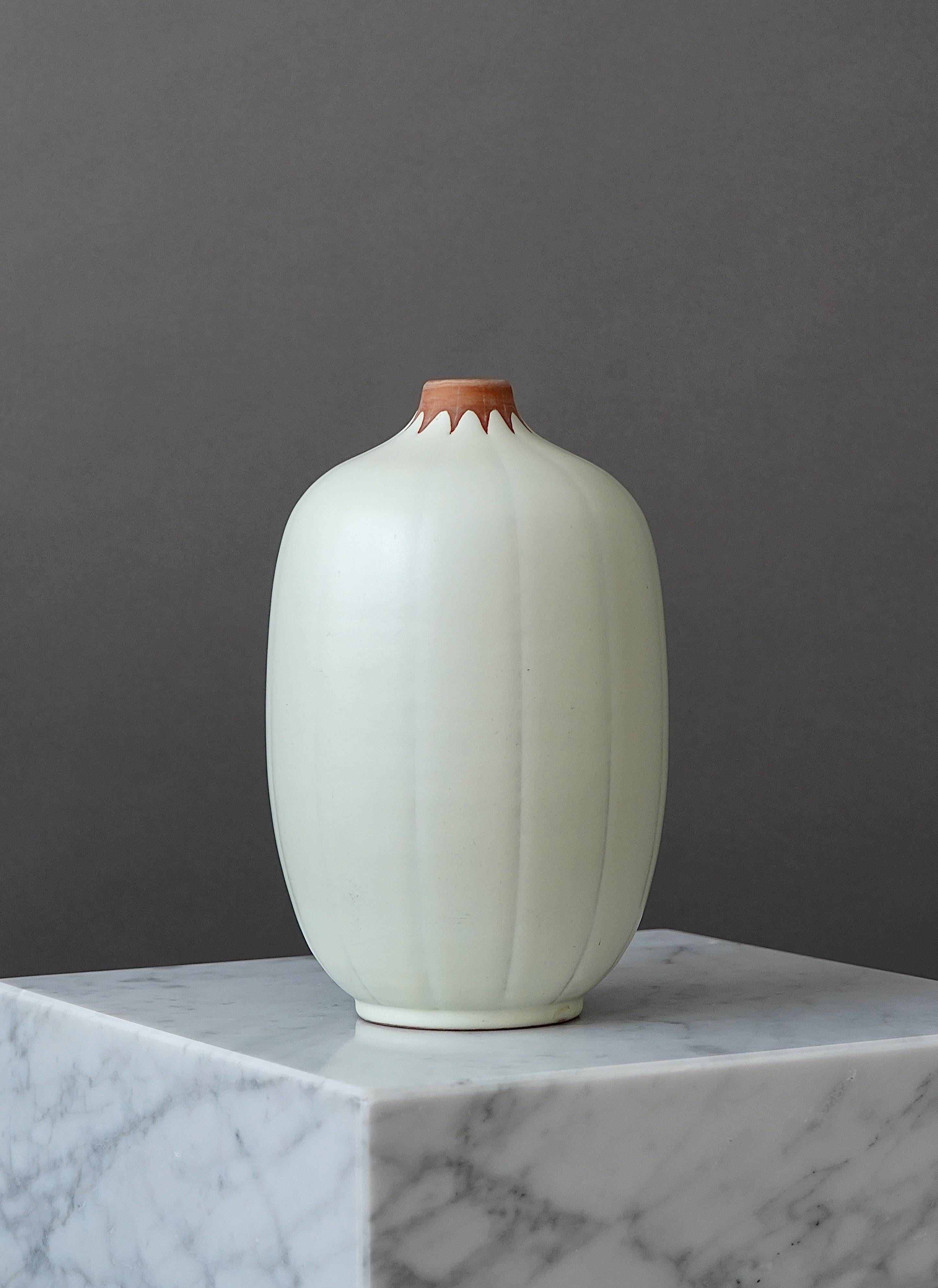 Swedish Vase by Anna-Lisa Thomson. Upsala Ekeby, Sweden, 1940s For Sale