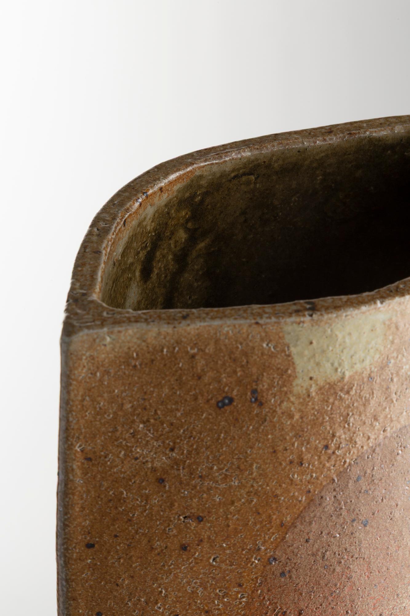 Grès Vase d'Antoine de Vinck en vente