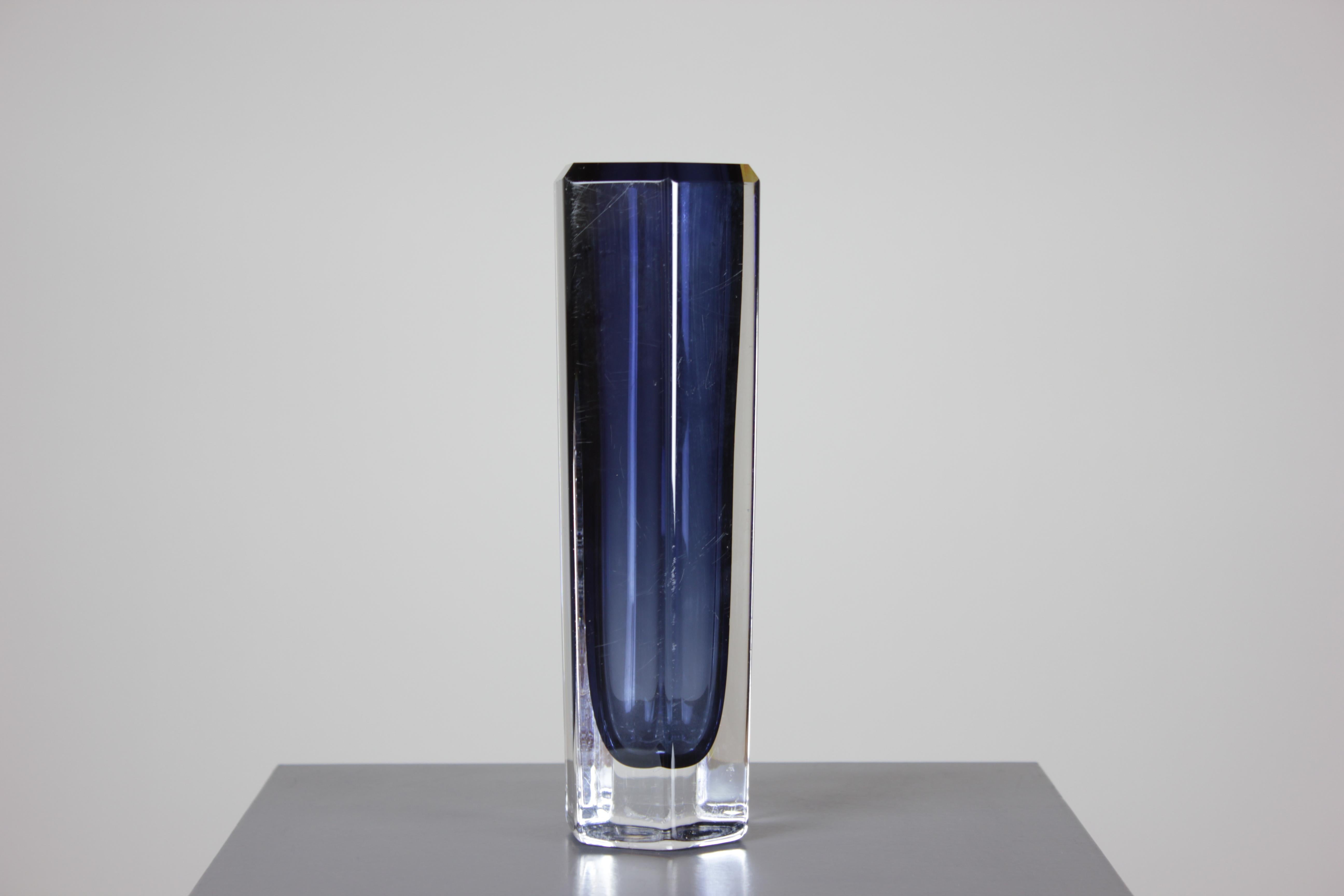 Mid-Century Modern Mid Century Modern Glass Art Vase by Bengt Edenfalk for Skruf Glasbruk, 1950s For Sale