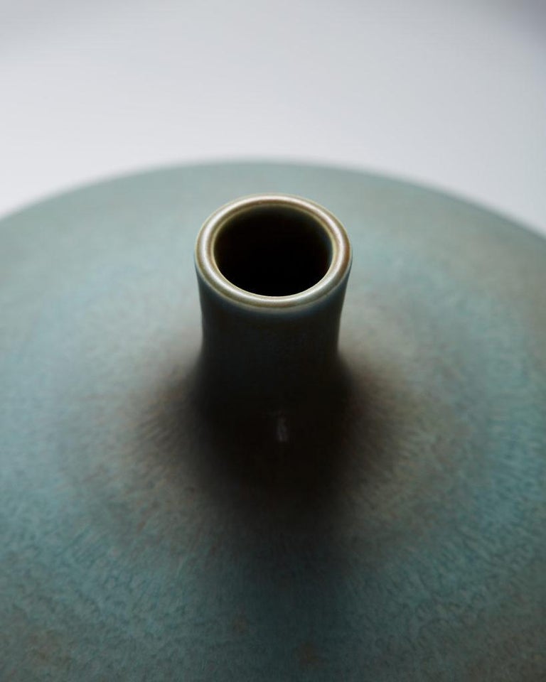 Vase Céramique Vintage Signé Berndt Friberg Pour Gustavsberg - Marron Mat, 1970s