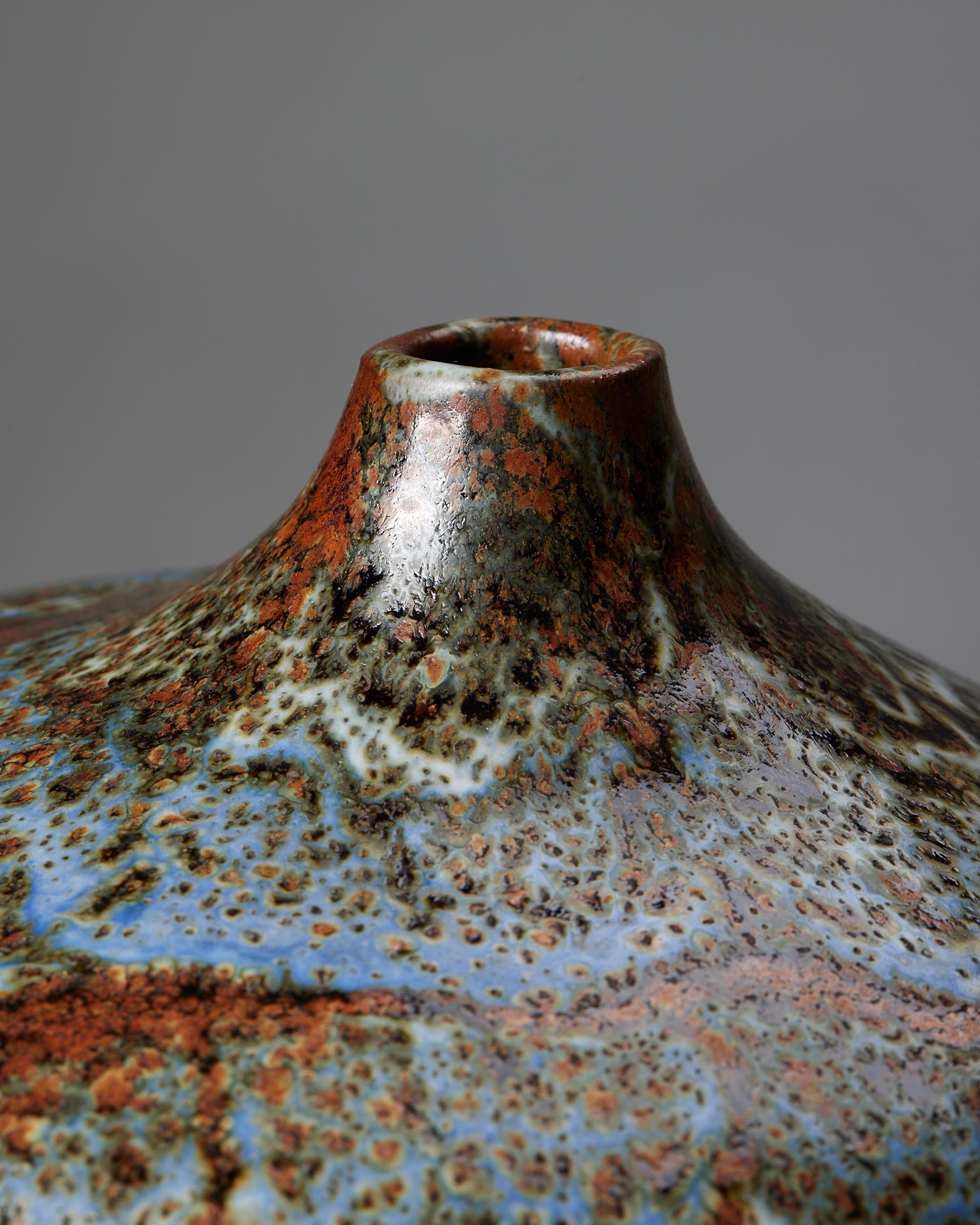 Vase by Erik Plöen, Norway, 1970s, earthenware, large vessel, rust, turquoise In Good Condition For Sale In Stockholm, SE
