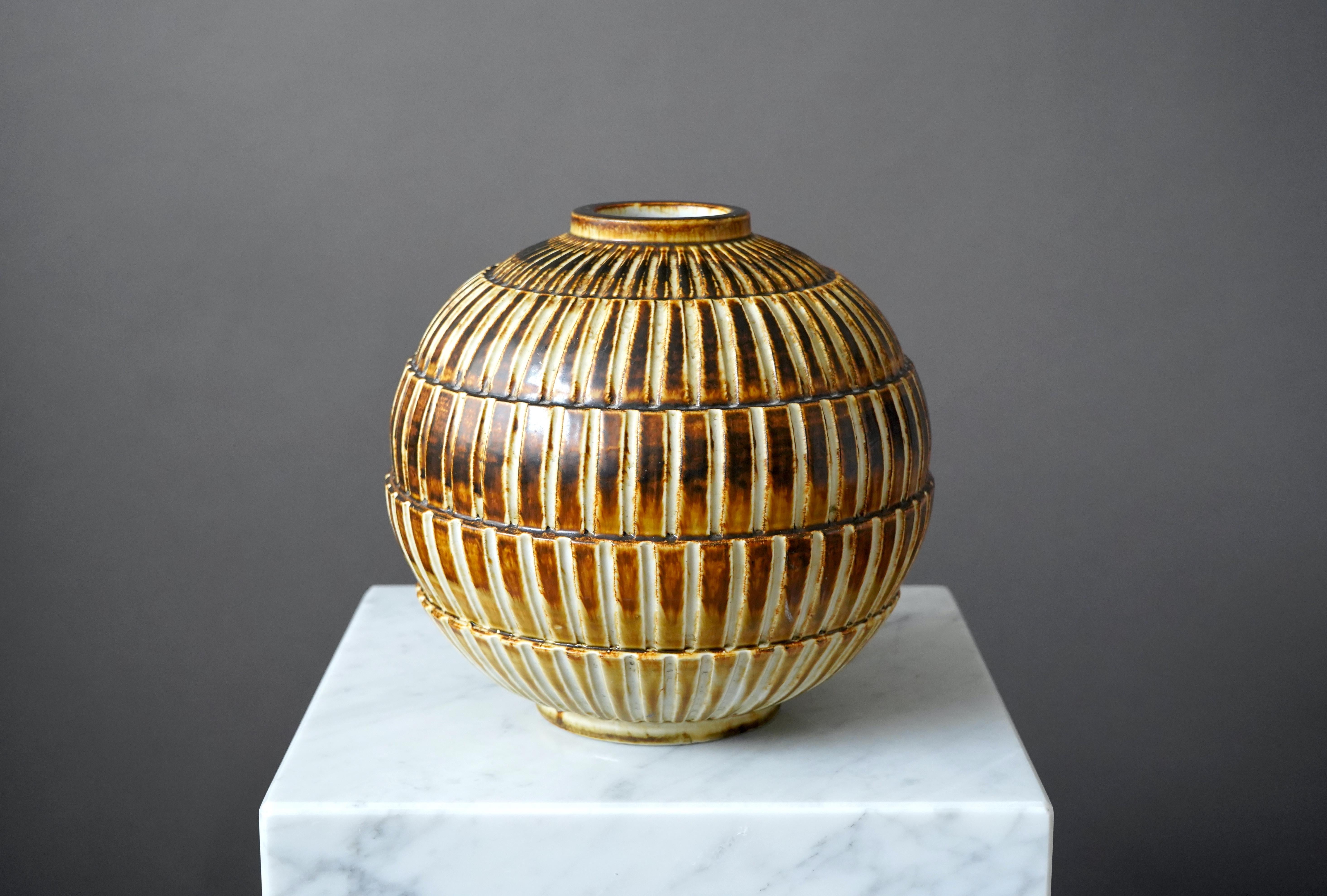 Scandinavian Modern Vase by Gertrud Lönegren, Rörstrand, Sweden, 1930s For Sale