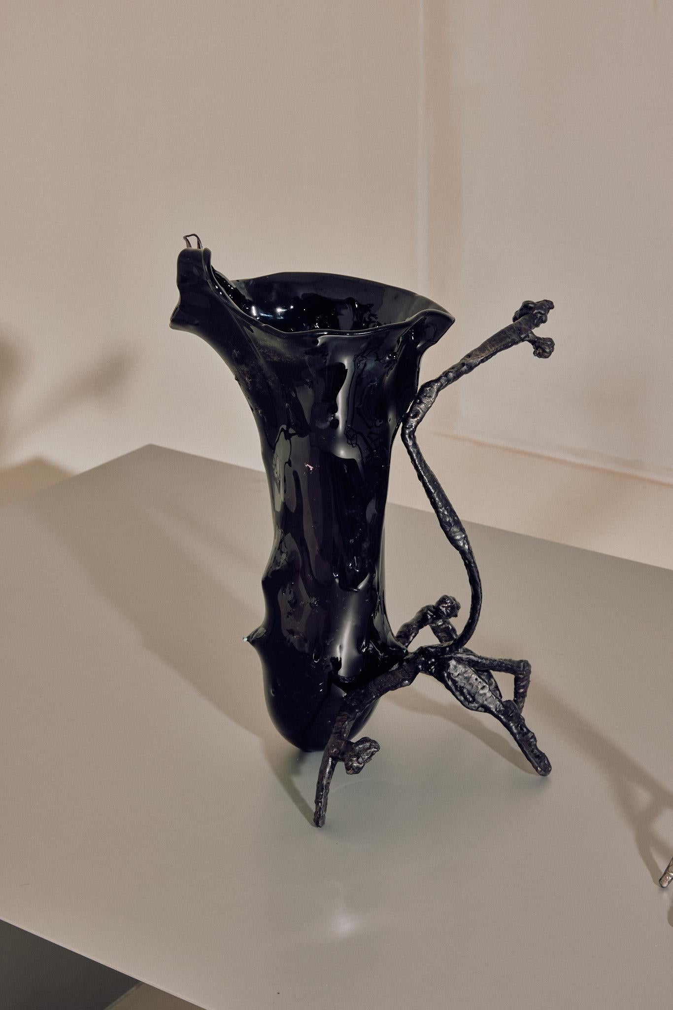 Vase von Michael Gittings (Sonstiges) im Angebot