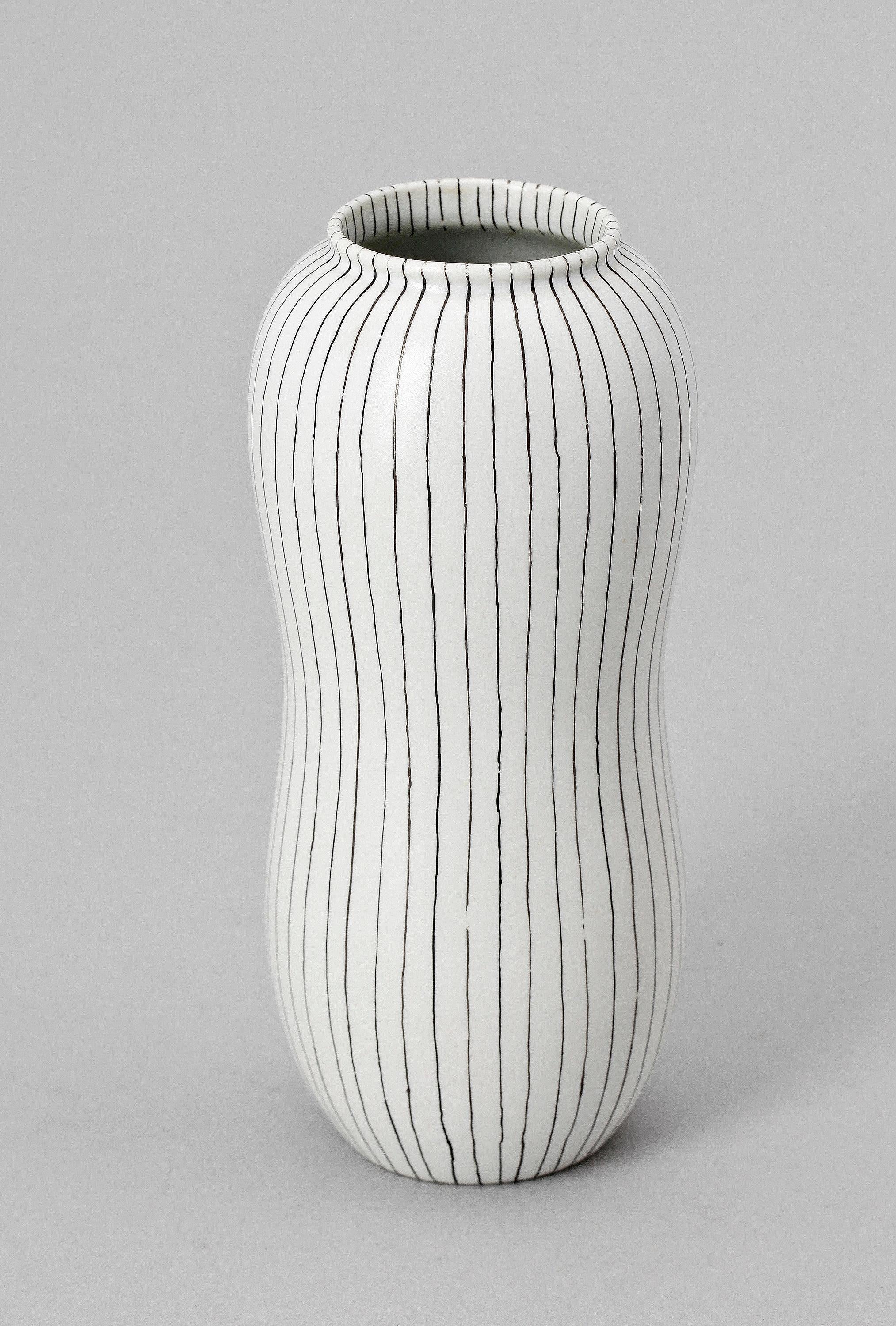 Swedish Stig Lindberg vase 