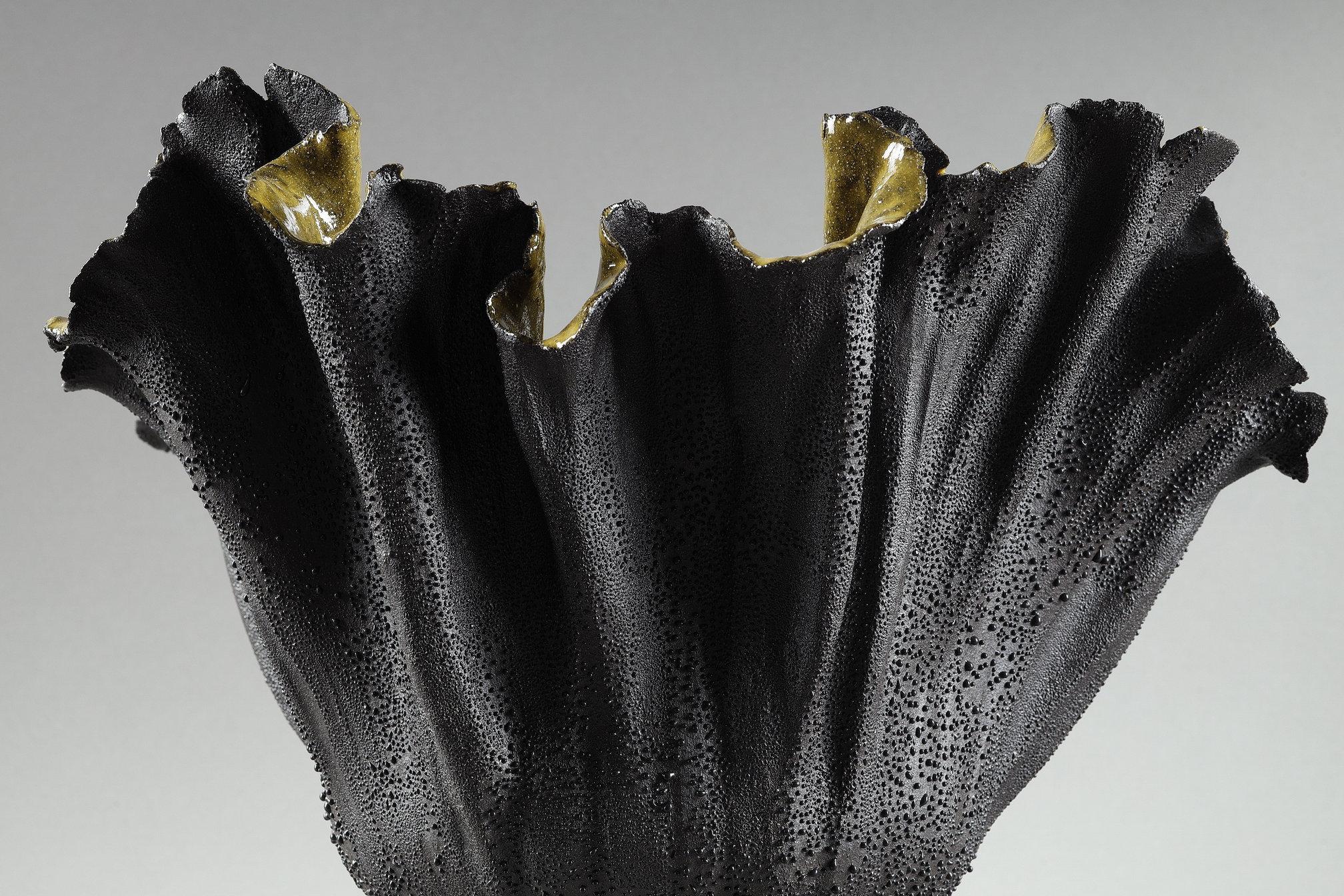 Contemporary Design Vase in Stoneware, by the artist Nayla Sirgi For Sale 5