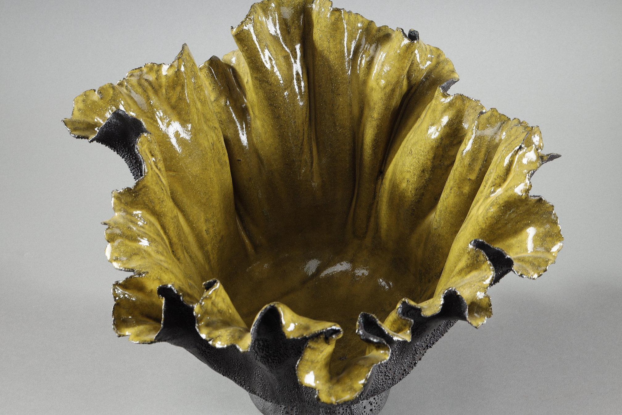 Contemporary Design Vase in Stoneware, by the artist Nayla Sirgi For Sale 8
