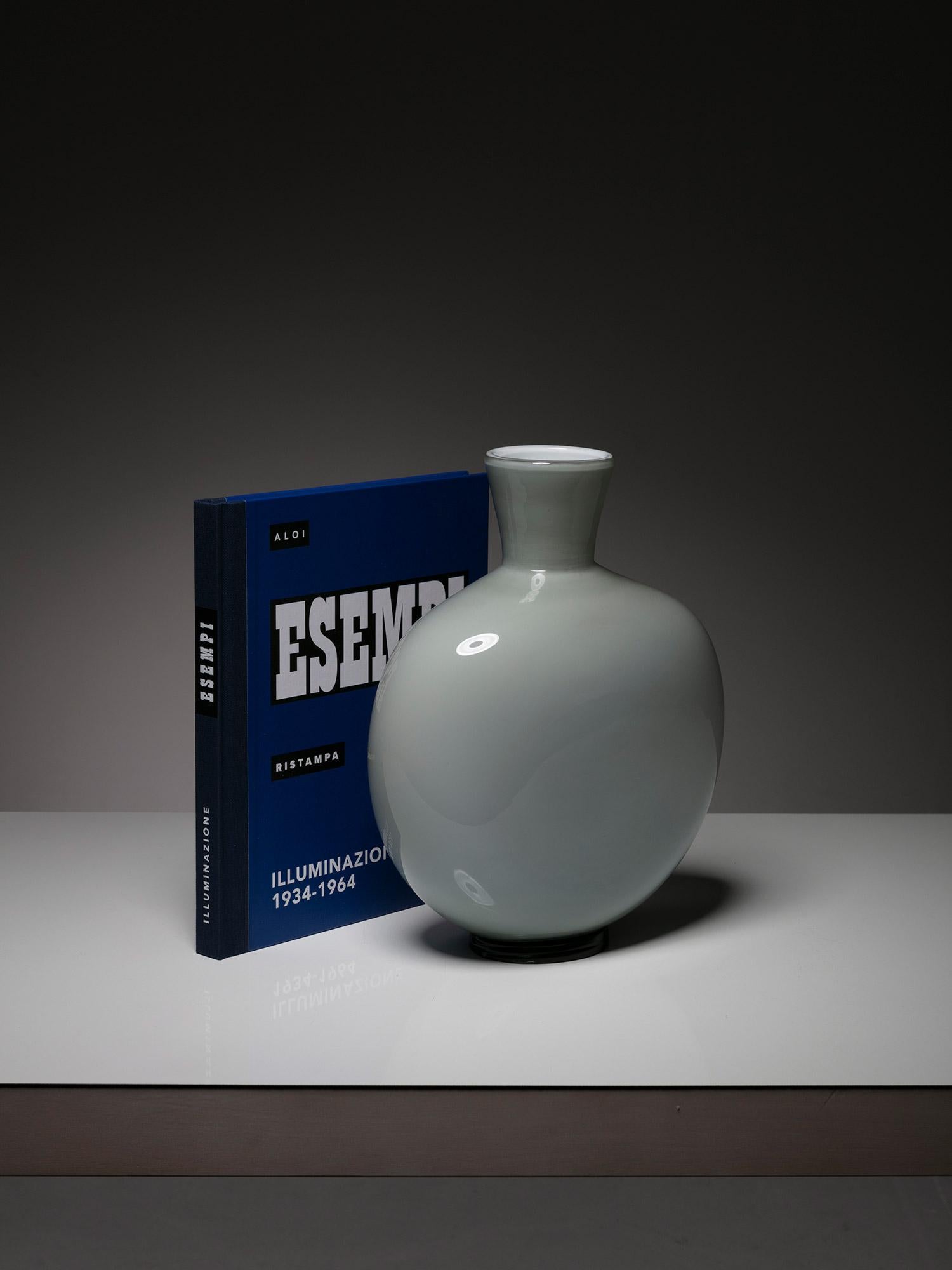 Vase by Tomaso Buzzi for Venini, Italy, 1985 For Sale 2