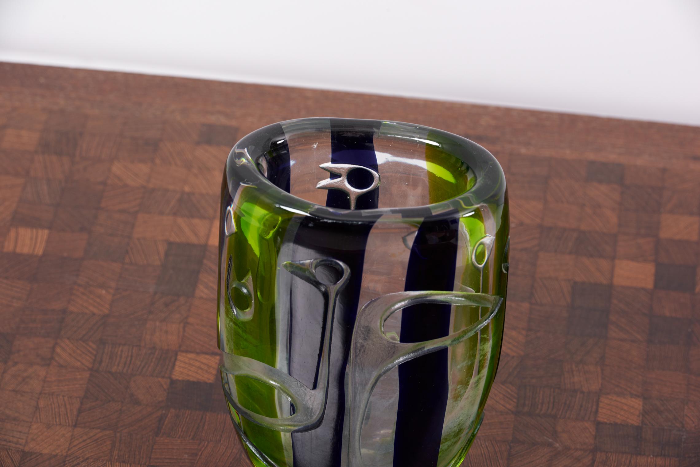 Vase by Vicke Lindstrand for Kosta Glasbruk, 1960s Sweden In Excellent Condition For Sale In Berlin, DE