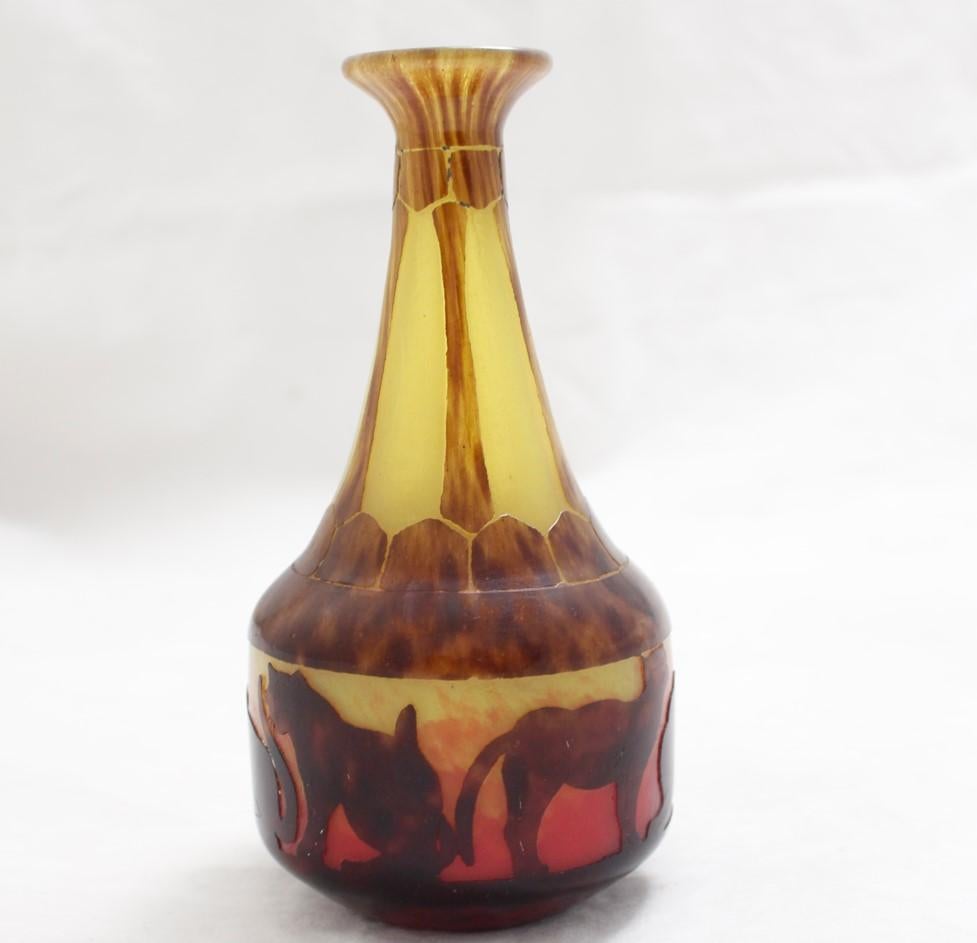 Vase Cats, Le Verre Francais, Style: Art Nouveau, Liberty, 1918 For Sale 9