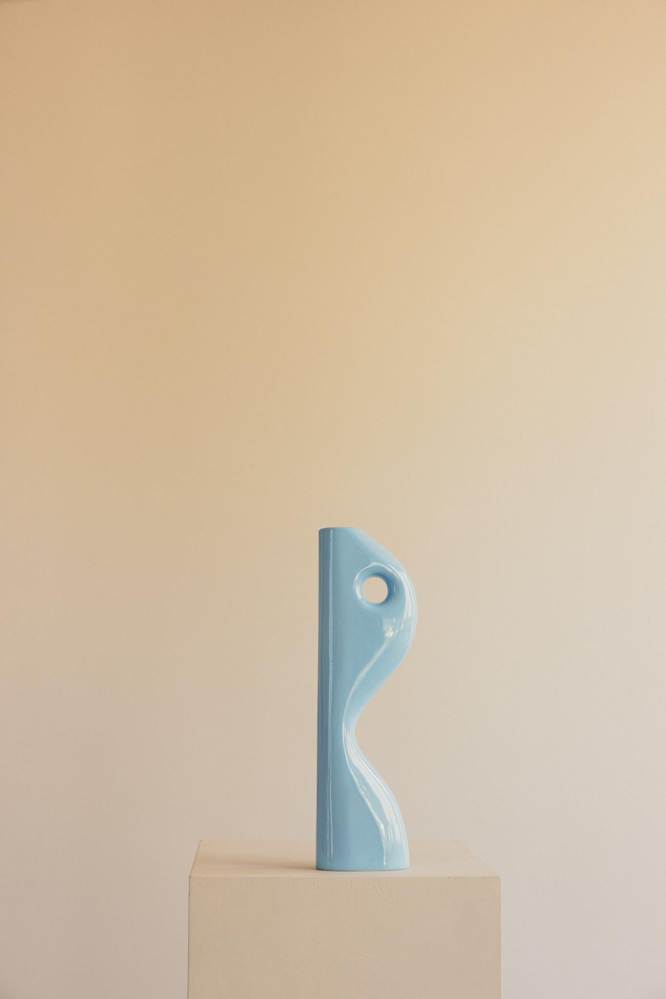 Spagnolo Vaso in ceramica smaltata a mano blu baby - Lea in vendita