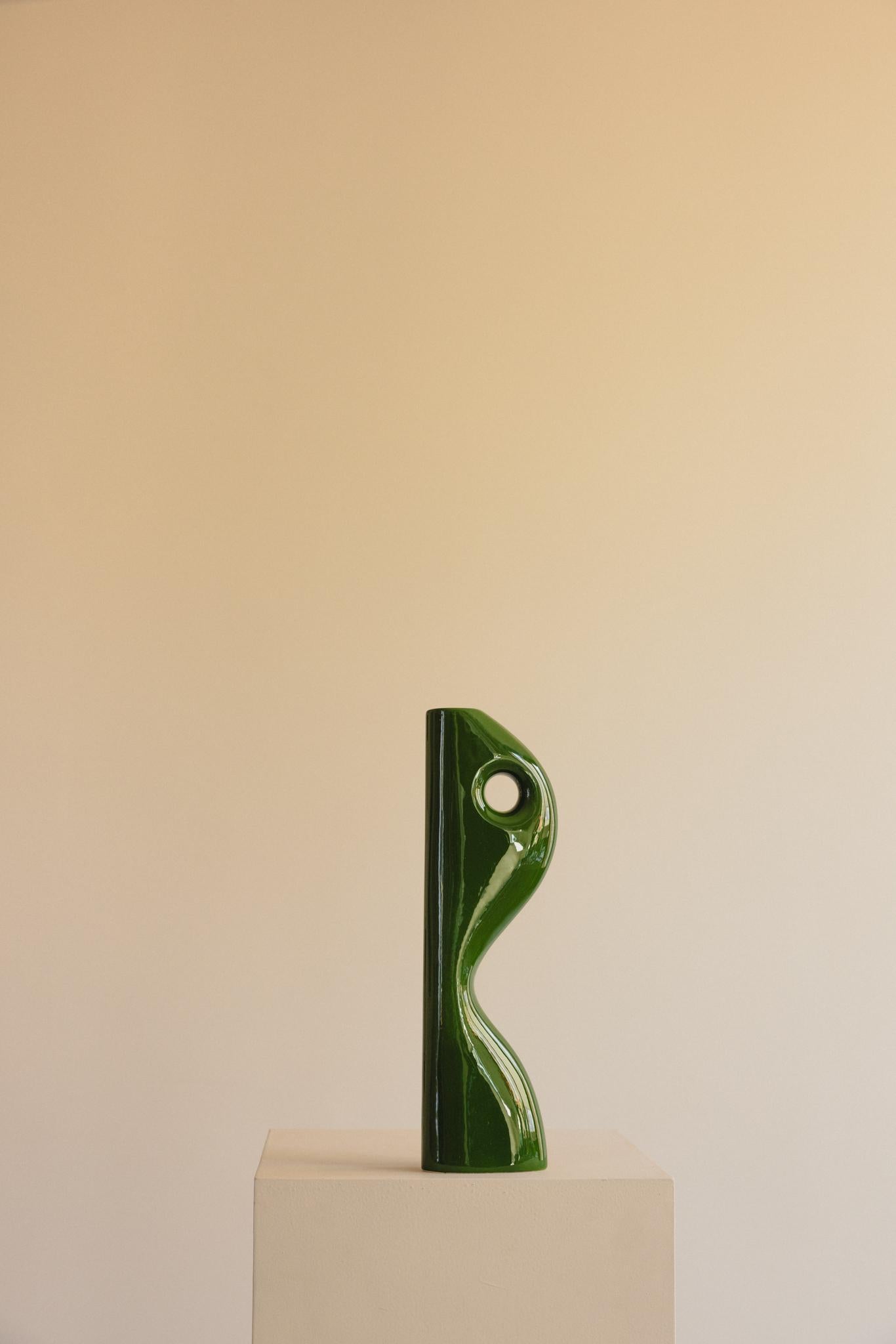 Spagnolo Vaso in ceramica fatto a mano Greene & Greene - Lea in vendita