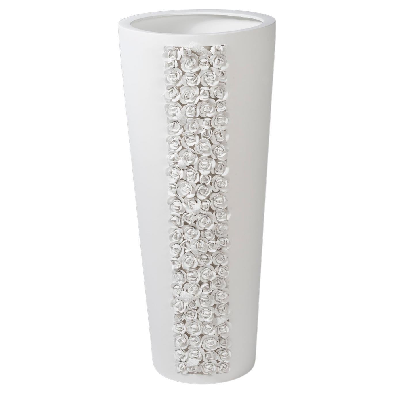 Vase mit Kegel Botticelli Kamelie, Bassano, weiße Keramik, Italien im Angebot