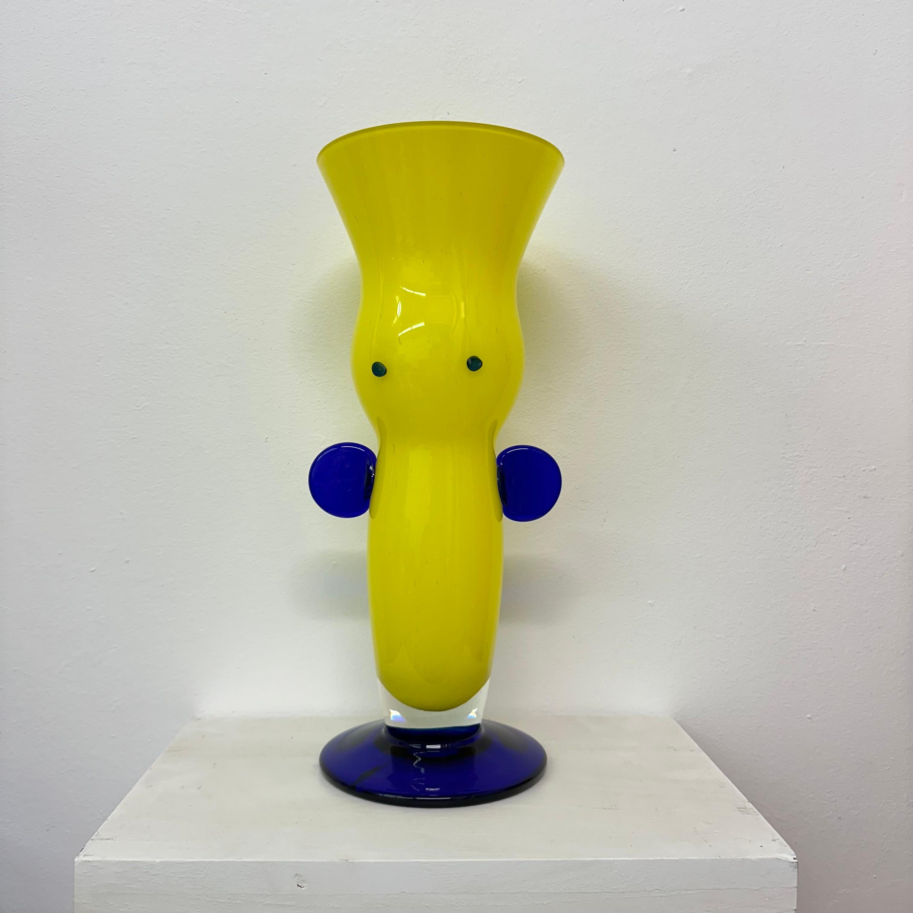 Vase Verre d'art tchèque de Bohemia par Jiří Šuhájek Bon état - En vente à Delft, NL