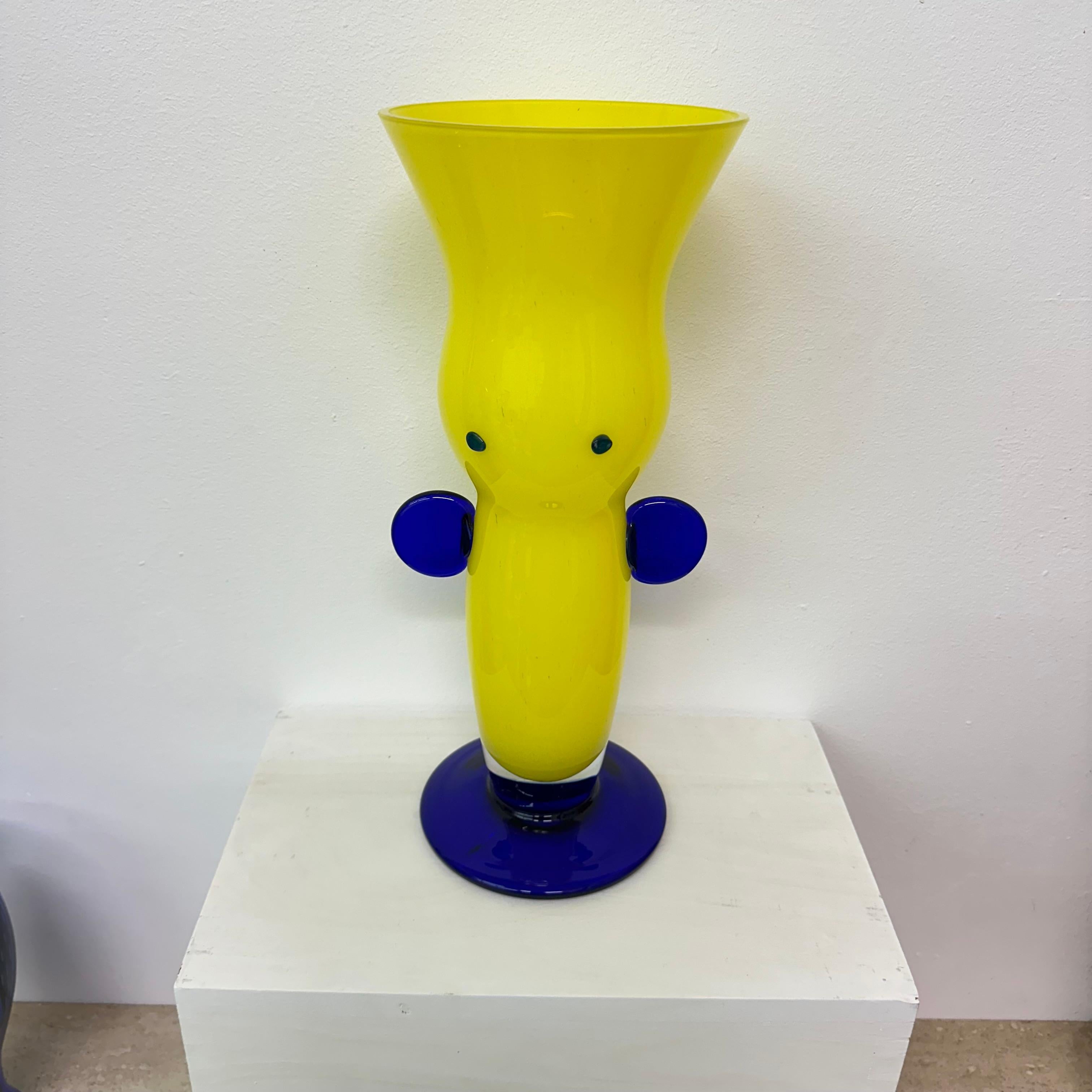 Fin du 20e siècle Vase Verre d'art tchèque de Bohemia par Jiří Šuhájek en vente