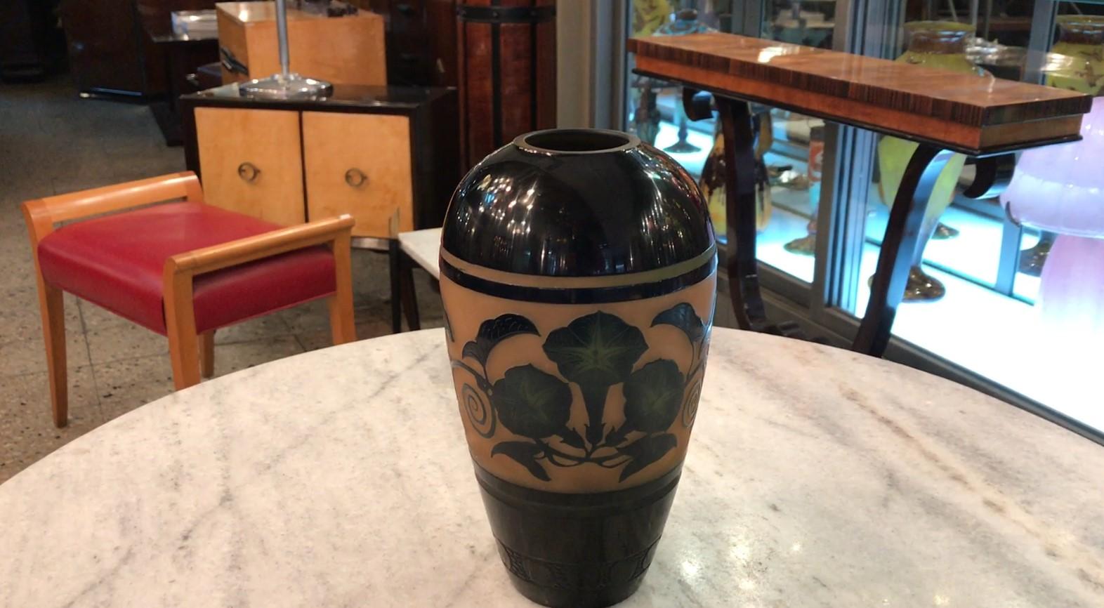 Vase D argental , Année, 1900, Style :  Jugendstil, Art nouveau, Liberty Bon état - En vente à Ciudad Autónoma Buenos Aires, C