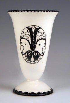 Vaso Dagobert Peche Ceramica di Gmunden Modello 290 Realizzato nel 1919 circa