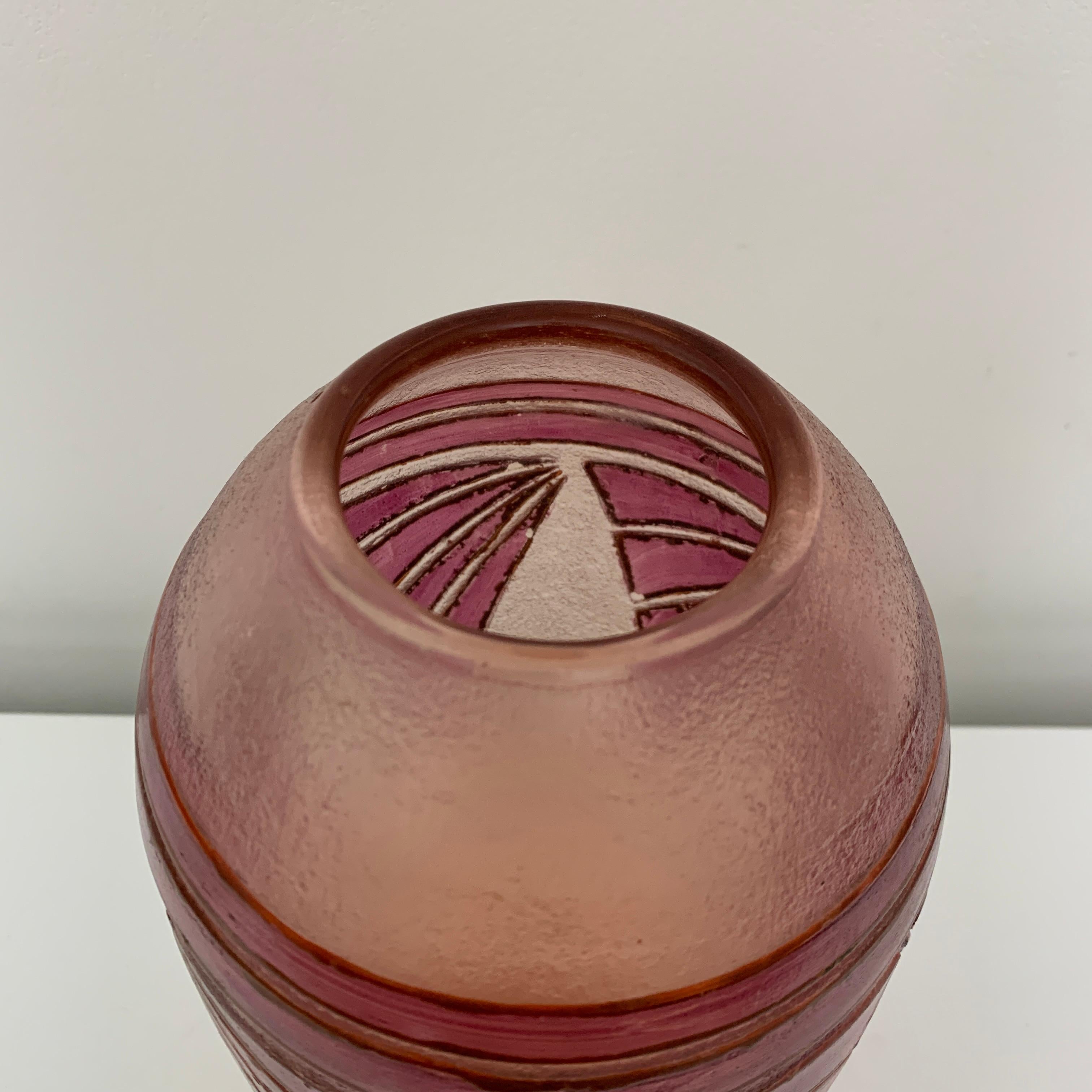 Vase Décor Art Deco Verre Gravé Et Emaillé Rubis, Legras, France, Vers 1920 2