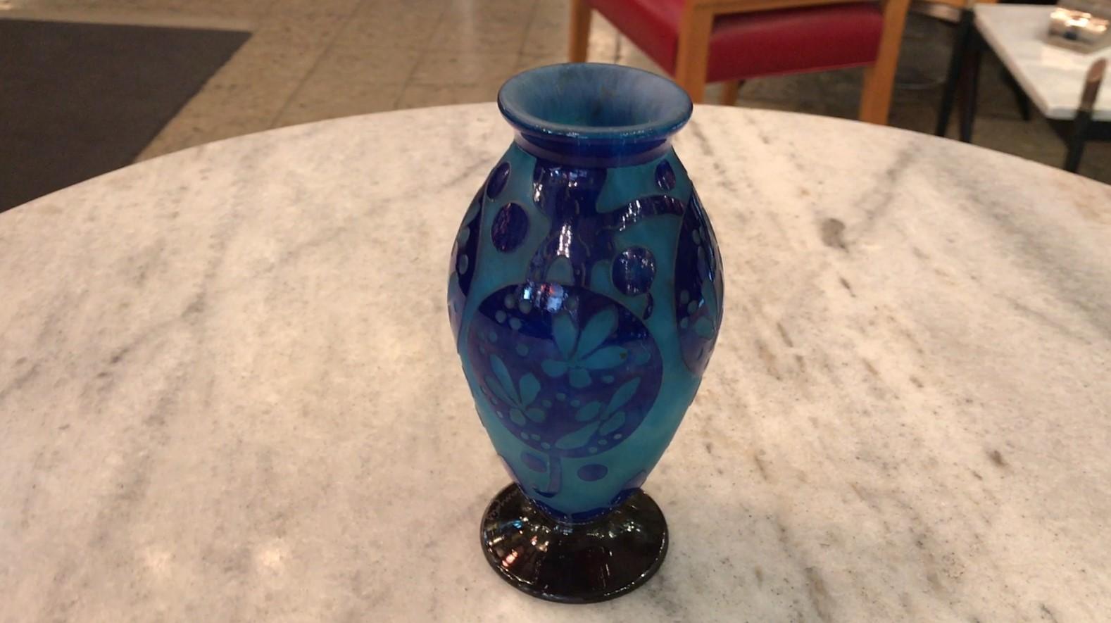 Vase (Decoration Azurretes), Le Verre Francais France, Style: Art Nouveau, 1923 For Sale 9