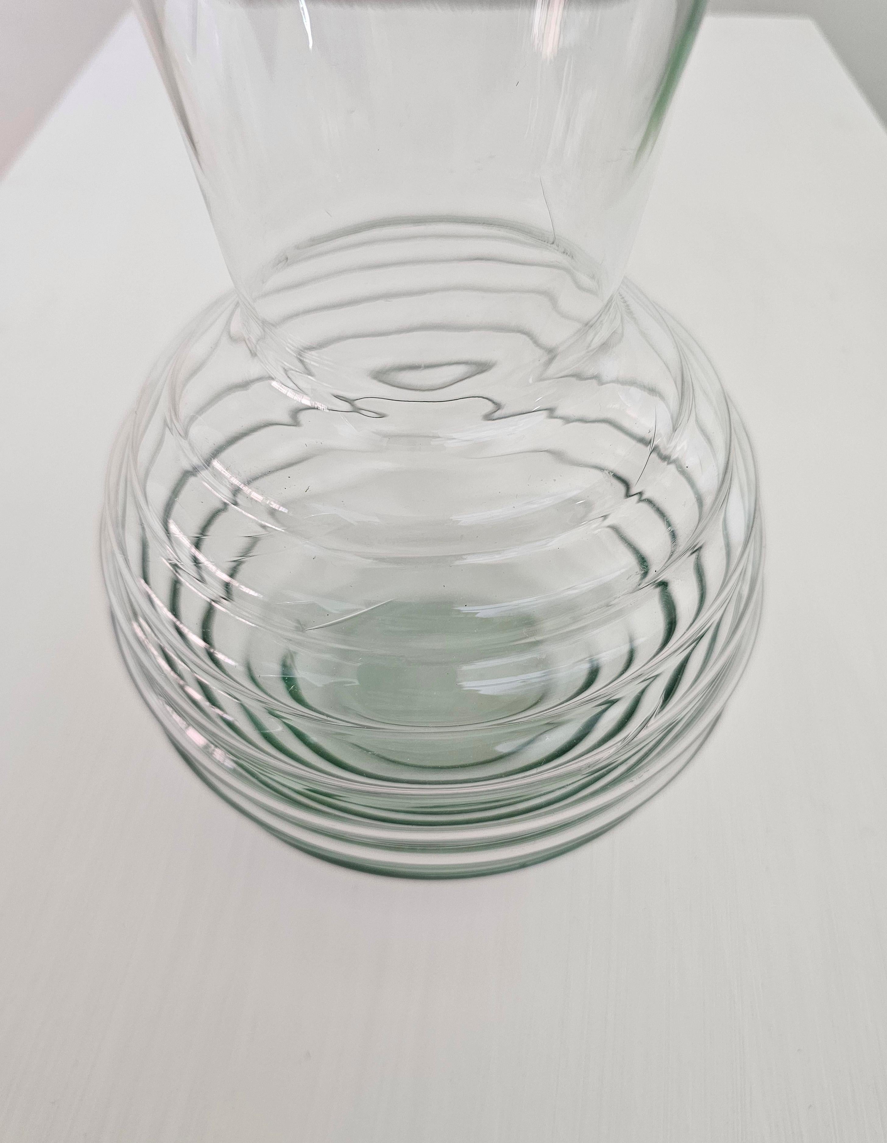 Mid-Century Modern Vase décoratif en verre de Murano vert transparent, Italie, années 1970 en vente