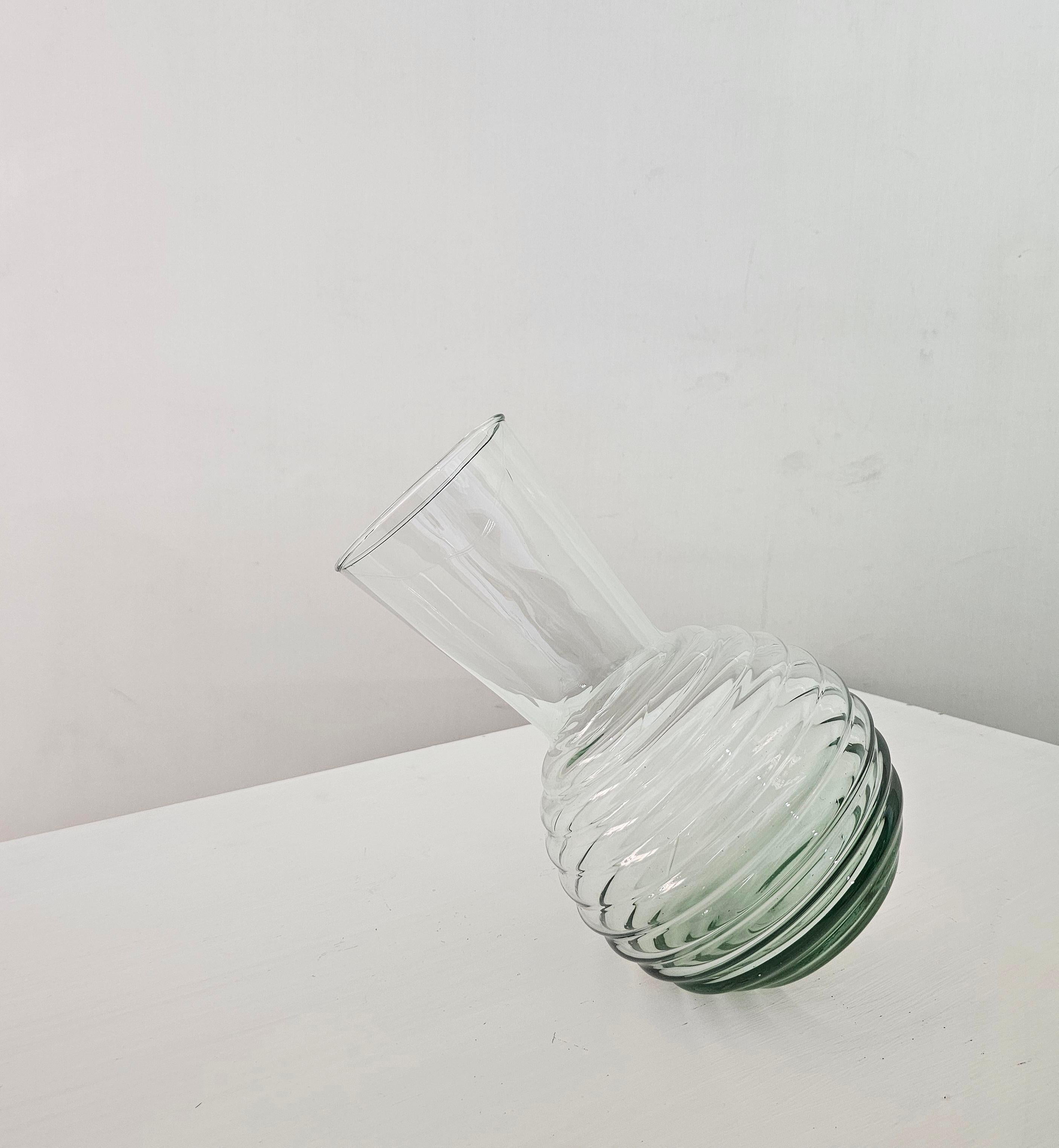 20ième siècle Vase décoratif en verre de Murano vert transparent, Italie, années 1970 en vente