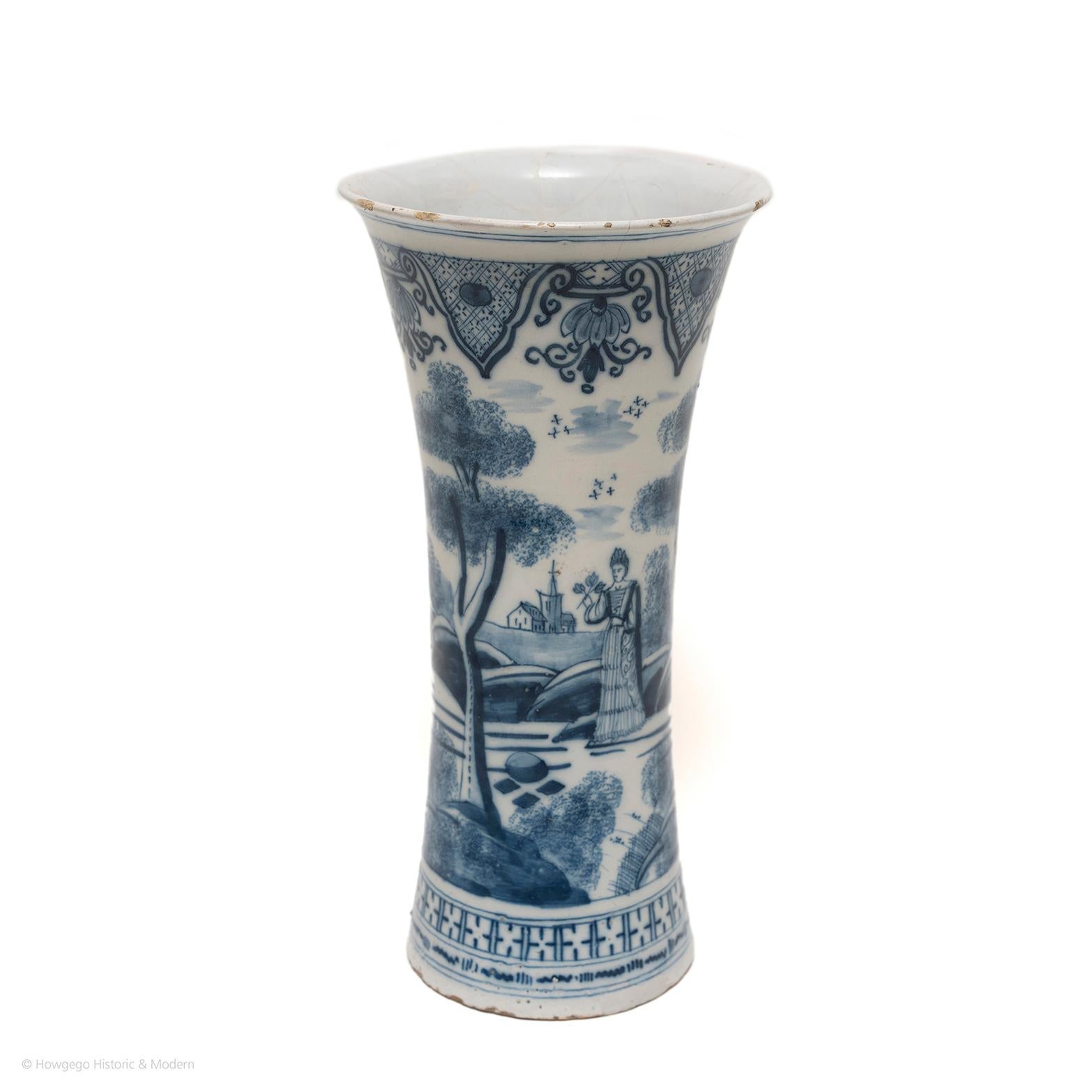 Chinoiseries Vase en faïence de Delft bleu et blanc en vente