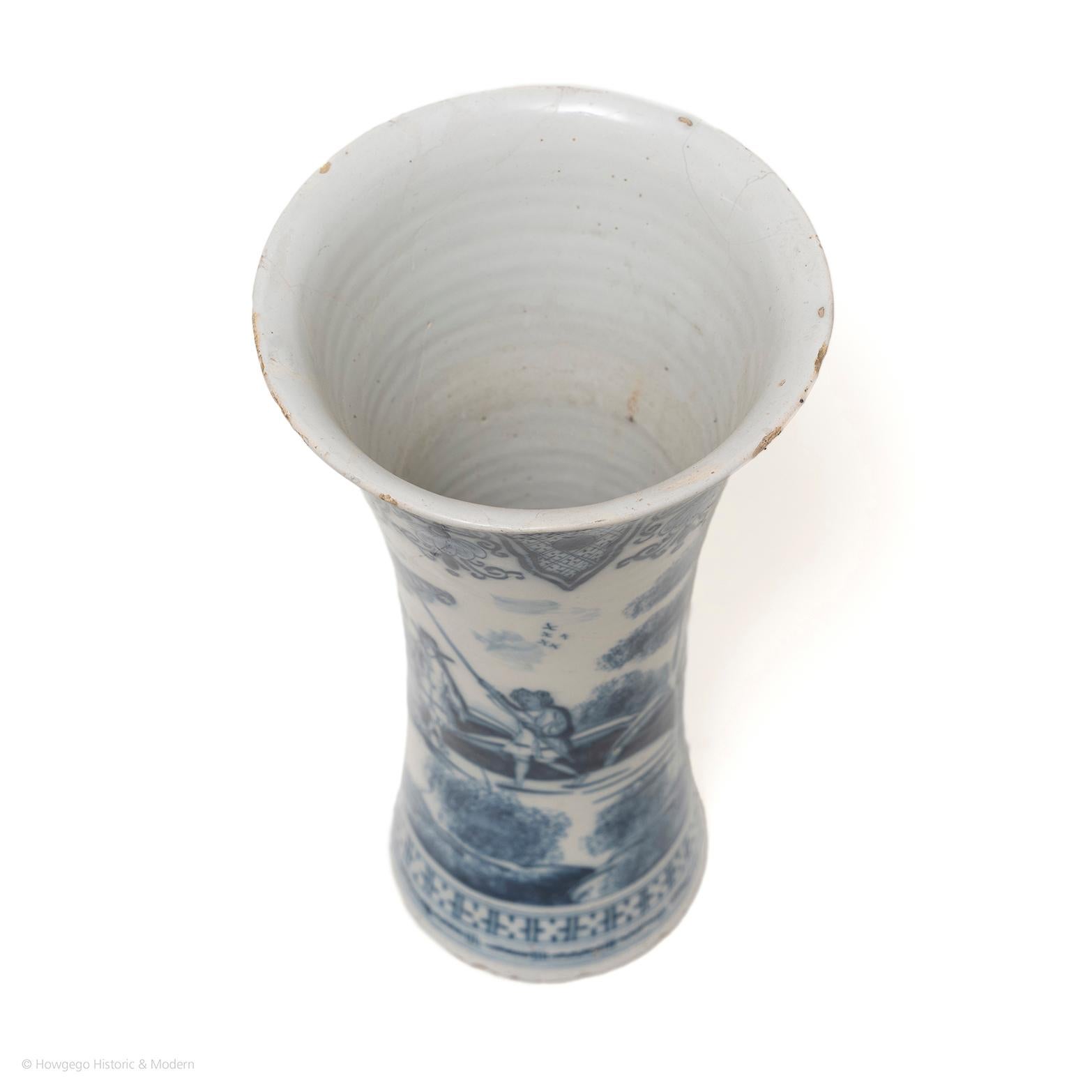 Vase Delftware Dutch Blue and White In Good Condition For Sale In BUNGAY, SUFFOLK