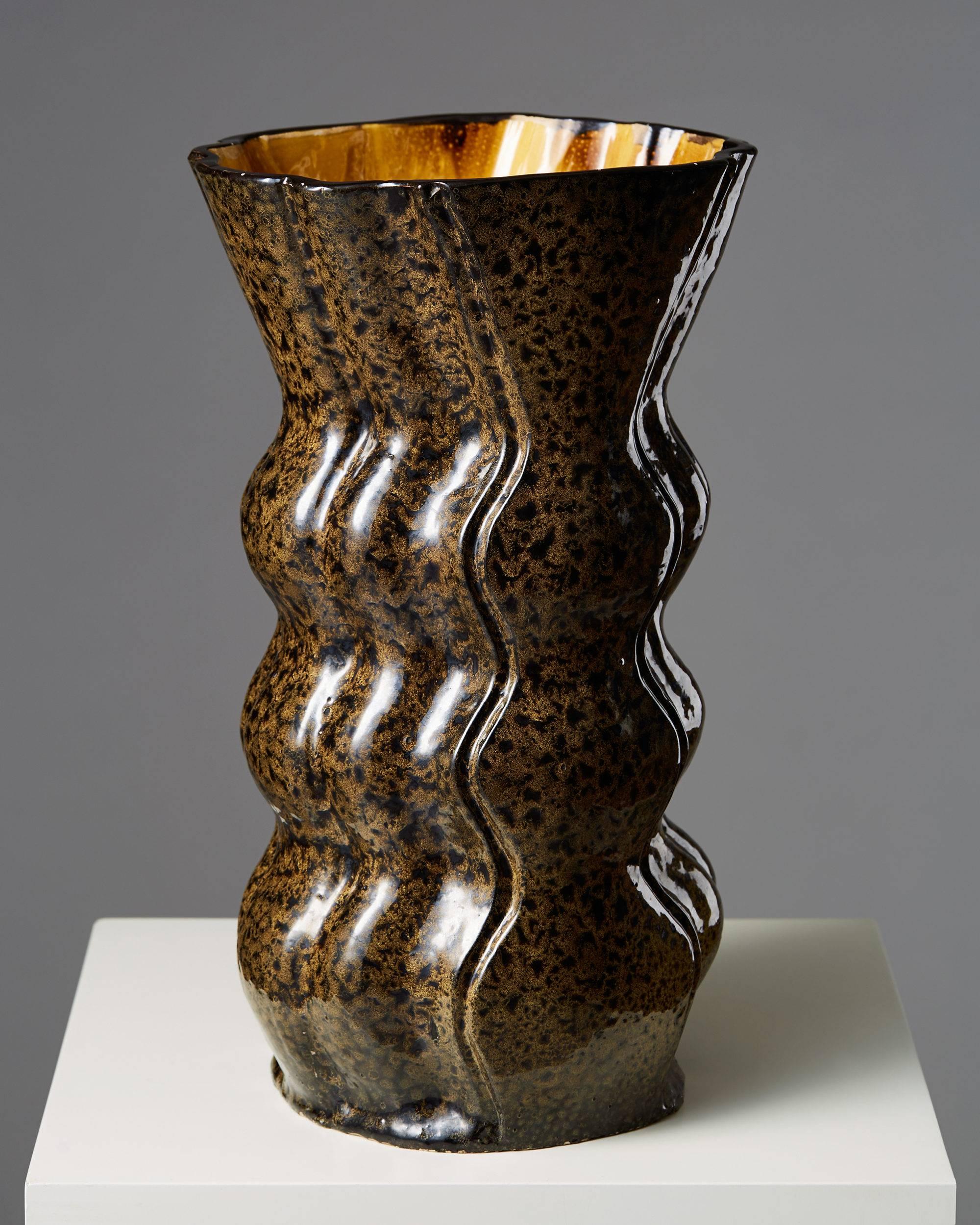 Scandinavian Modern Vase Designed by Allan Ebeling, Sweden, 1940s