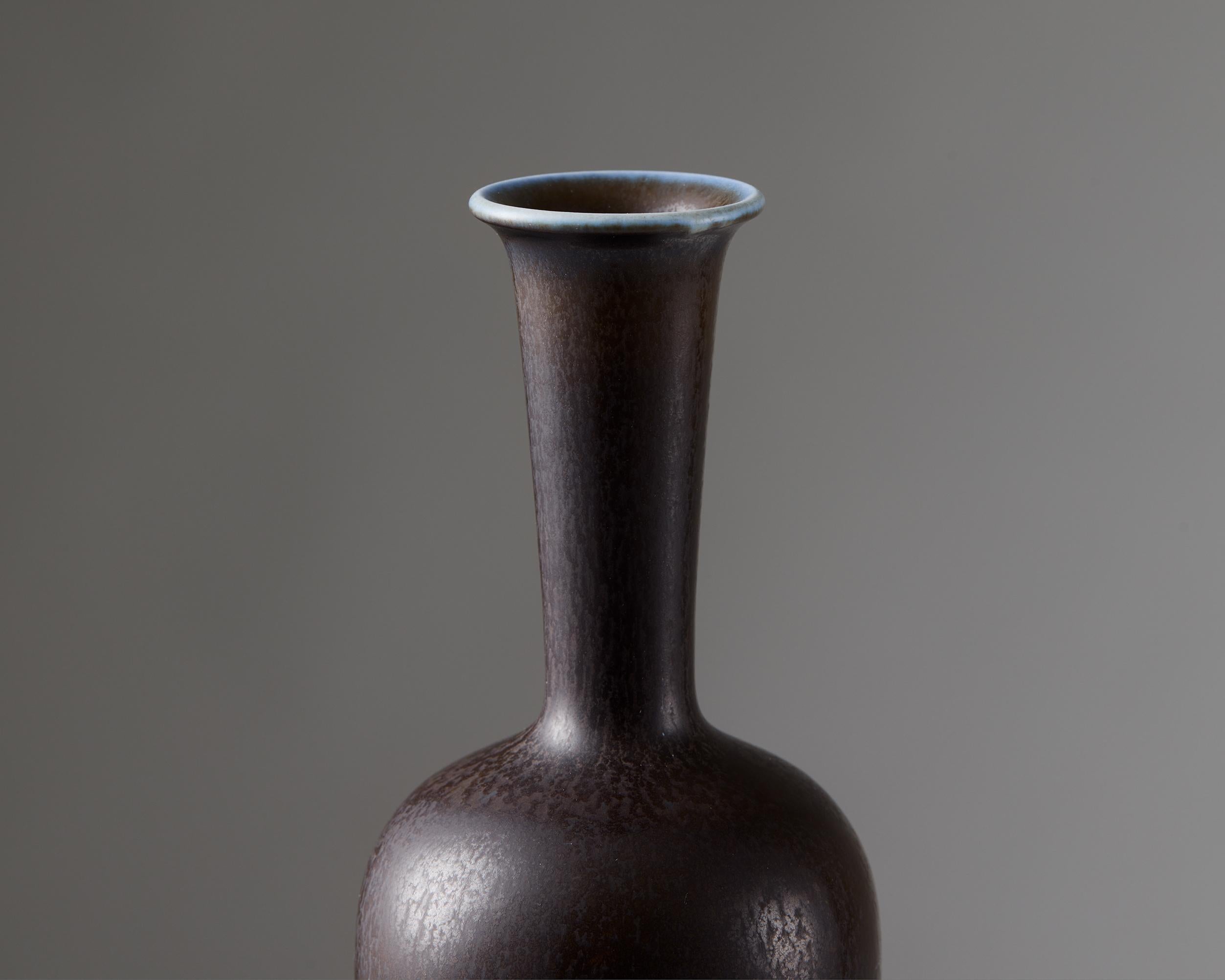 Metà XX secolo Vaso disegnato da Berndt Friberg per Gustavberg Svezia, anni '60 in vendita