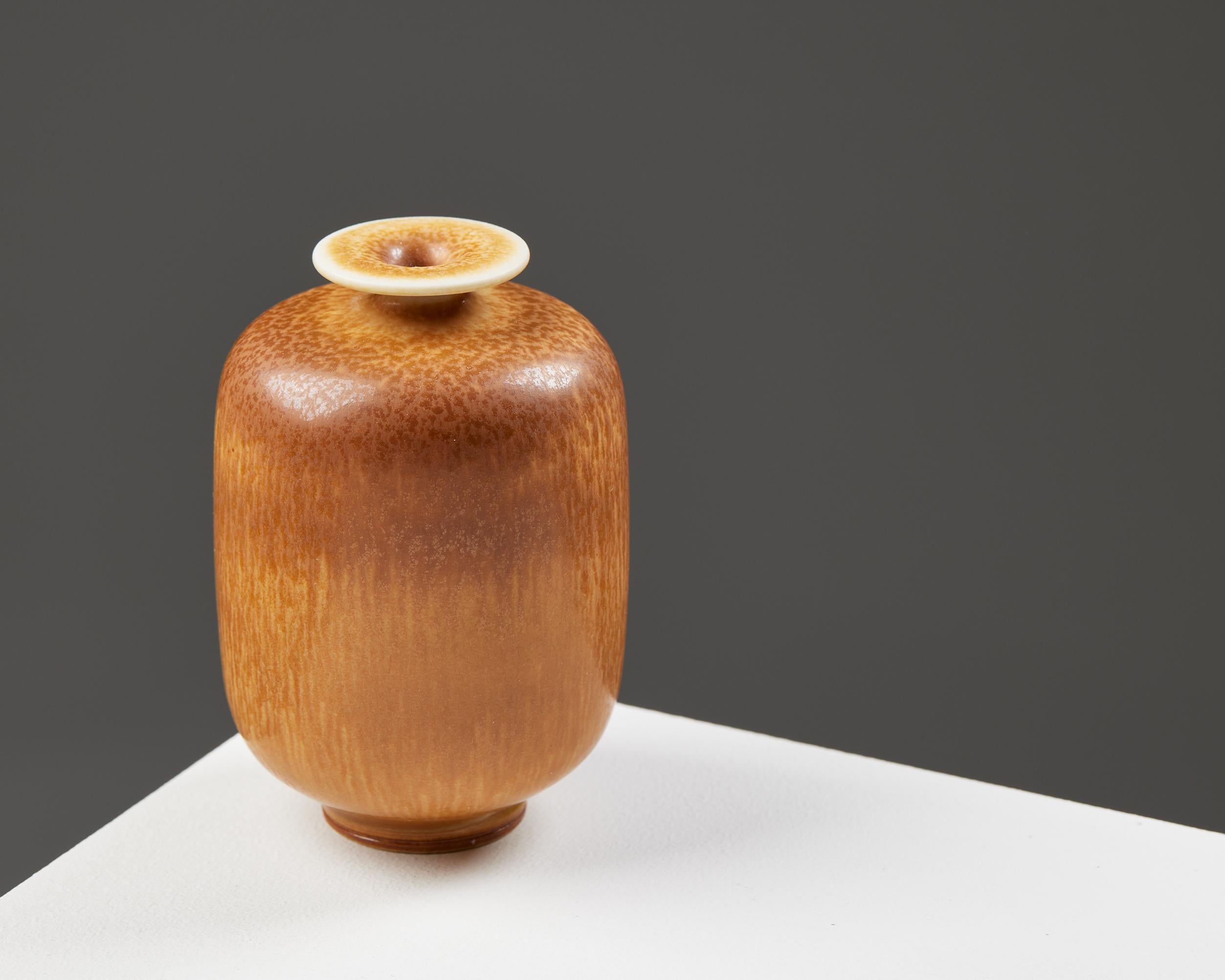Vase designed by Berndt Friberg for Gustavsberg,
Sweden. 1950s.
Stoneware.

Signed.

H: 9.5 cm / 3 3/4