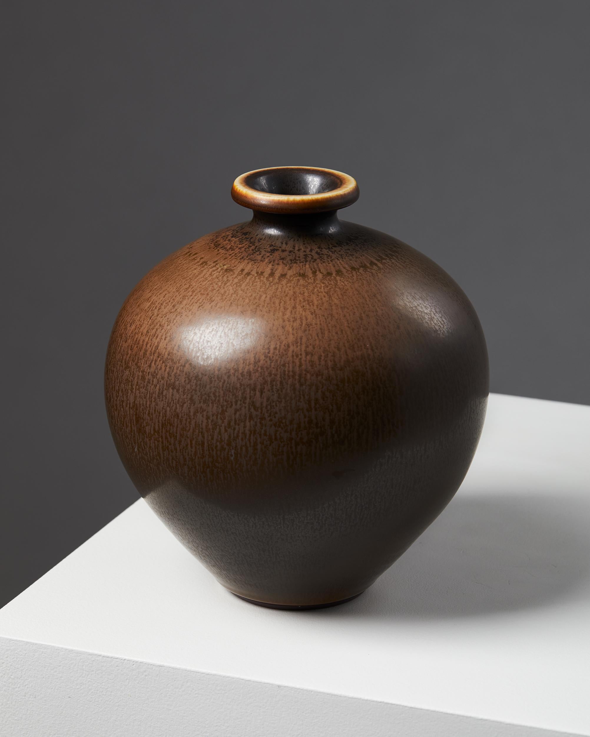Vase Designed by Berndt Friberg for Gustavsberg, Sweden, 1950’s In Good Condition For Sale In Stockholm, SE