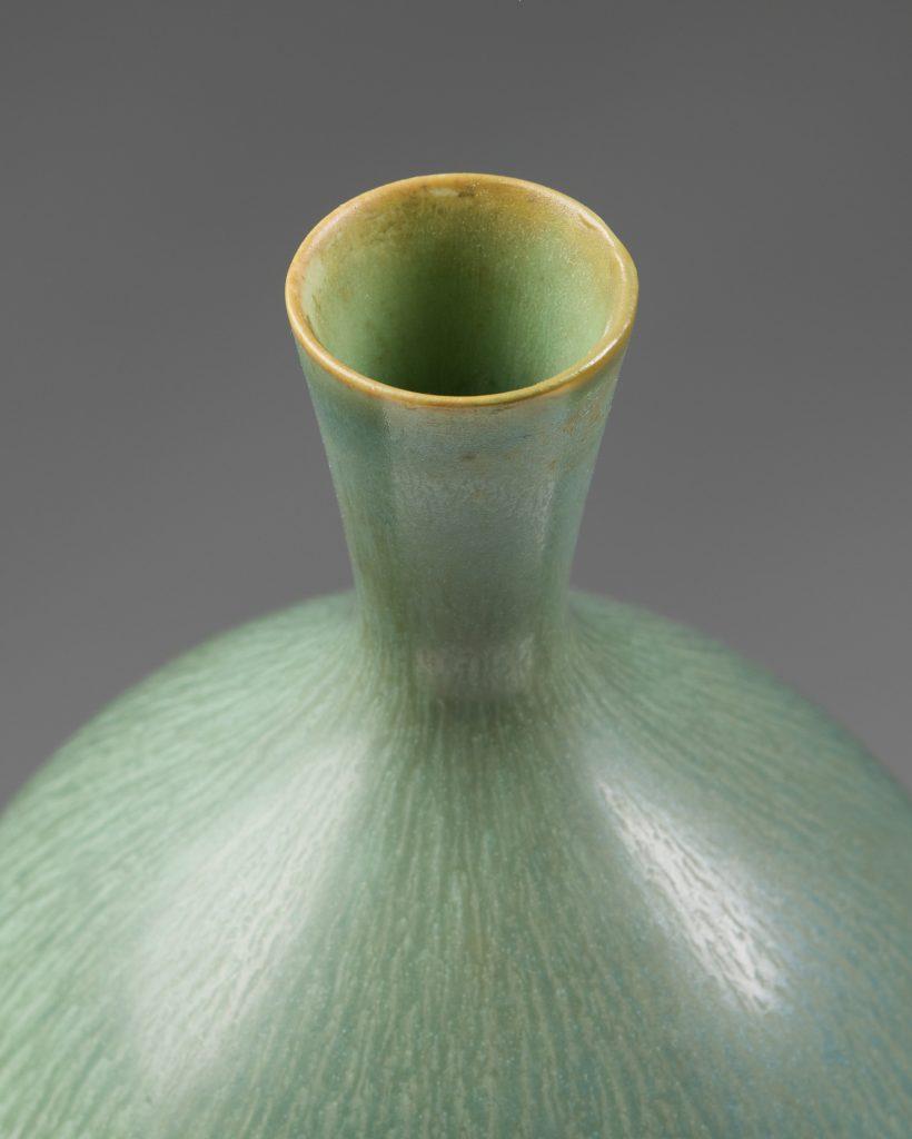 Vase designed by Berndt Friberg for Gustavsberg, Sweden, 1955 In Good Condition For Sale In Stockholm, SE