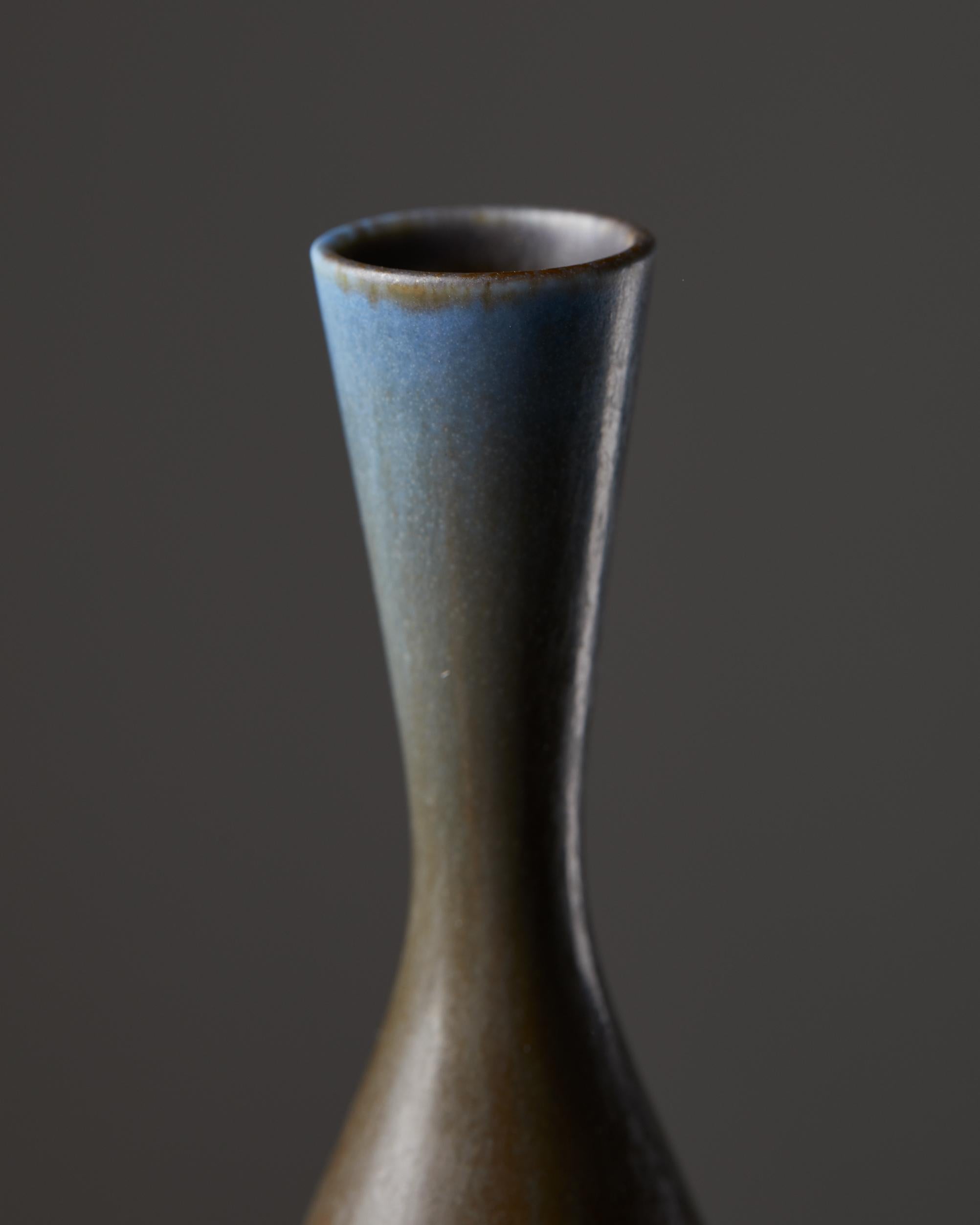 Mid-Century Modern Vase designed by Berndt Friberg for Gustavsberg, Sweden, 1960’s For Sale