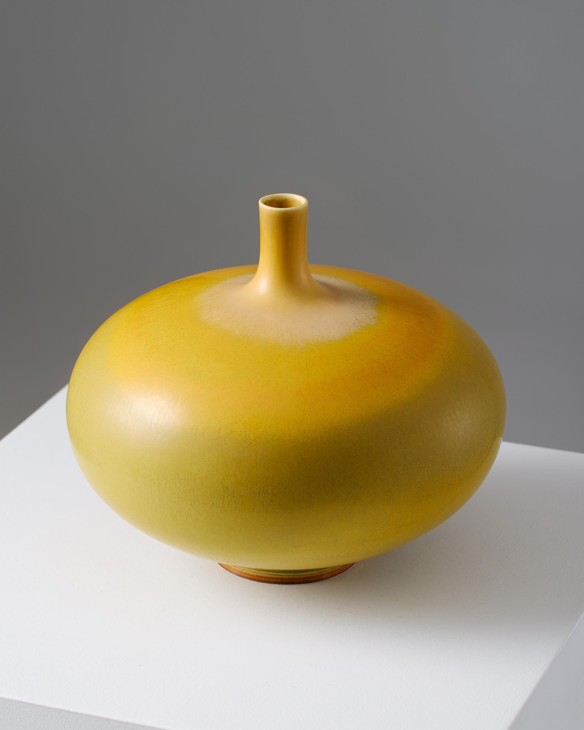 Vase conçu par Berndt Friberg pour Gustavsbergs Studio, Suède, 1968 en vente 1