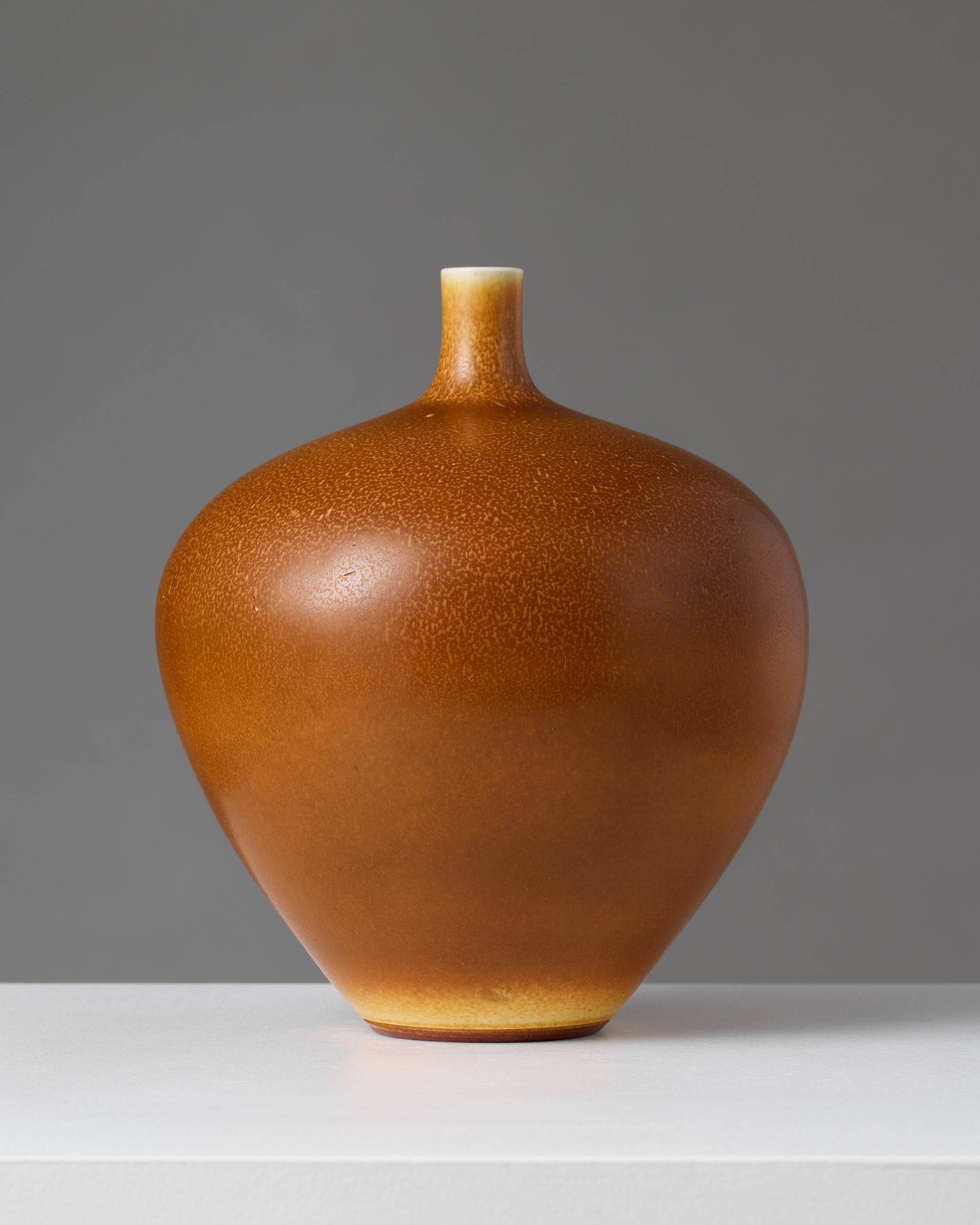 Vase conçu par Berndt Friberg, Gustavsberg, Suède, 1967 Bon état - En vente à Stockholm, SE